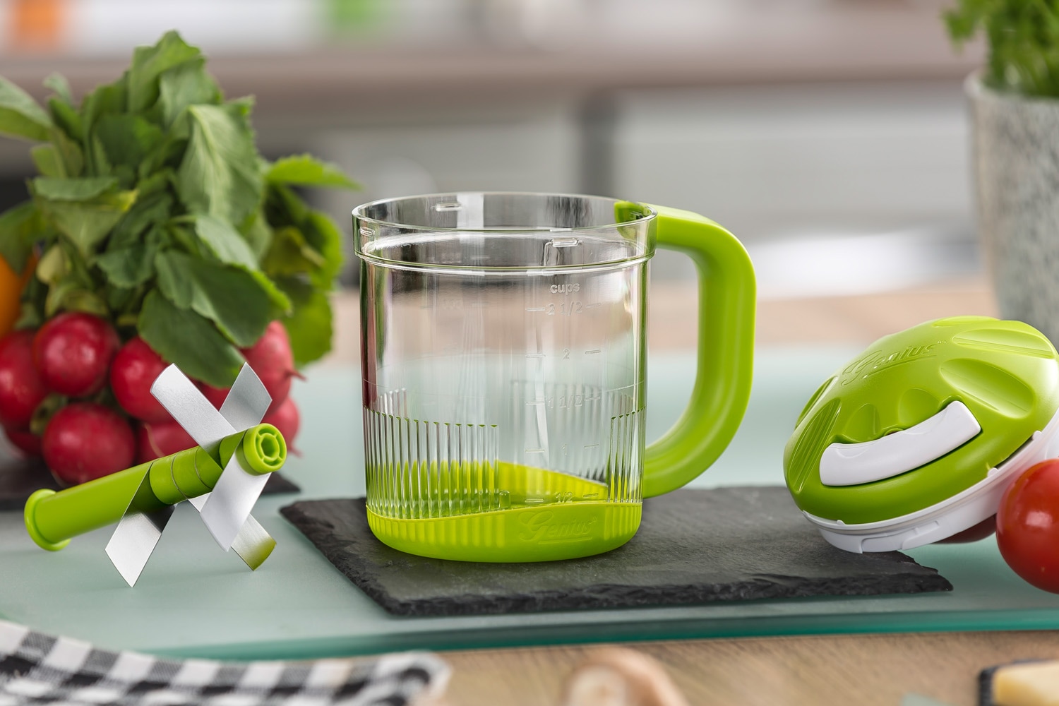 Genius Gemüse-Scheibenschneider »Nicer Dicer mit 14 Klingen inkl. Twist N Joy, Set 6tlg«, (Spar-Set, 6 tlg.), Super handlich und immer im Einsatz, inkl. 625 ml Behälter