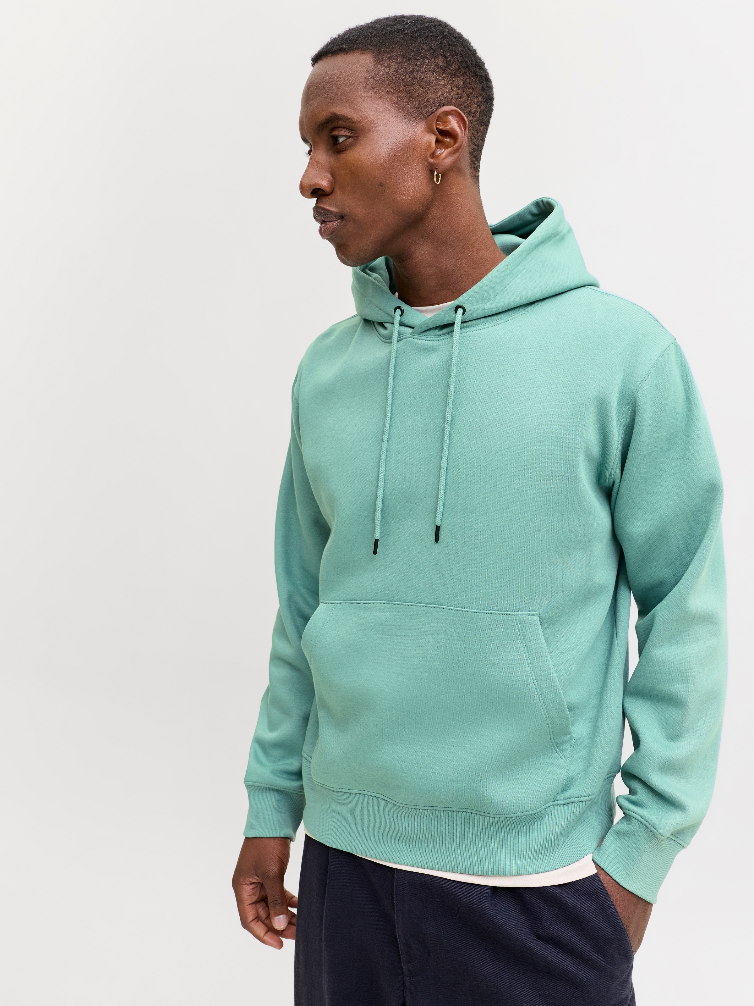 Jack & Jones "JJESTAR BASIC SWEAT HOOD NOOS", mit Rippbündchen günstig online kaufen