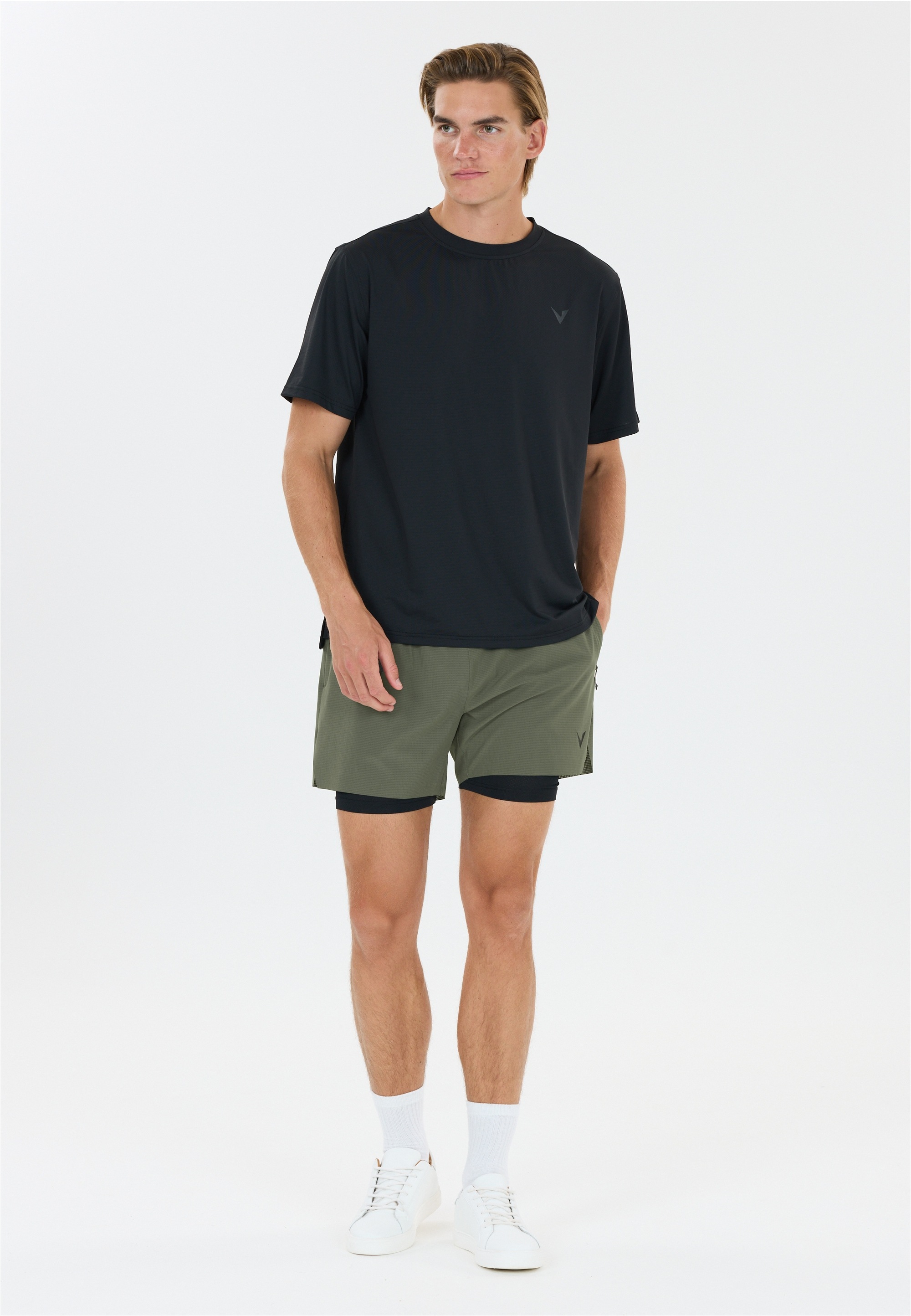 Virtus Shorts »Ado«  mit 4-Wege-Stretch