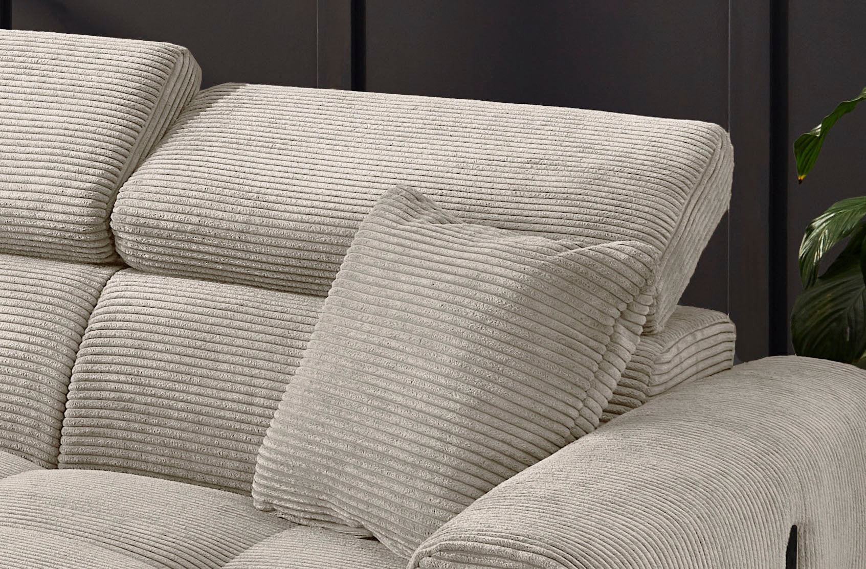 Jockenhöfer Gruppe Ecksofa »Cremona, L-Form, B: 263cm, 30 cm elektrischer Sitztiefenverstellung« 140kg Belastbarkeit je Sitz, verstellbaren Kopfstützen & USB-Ladeports