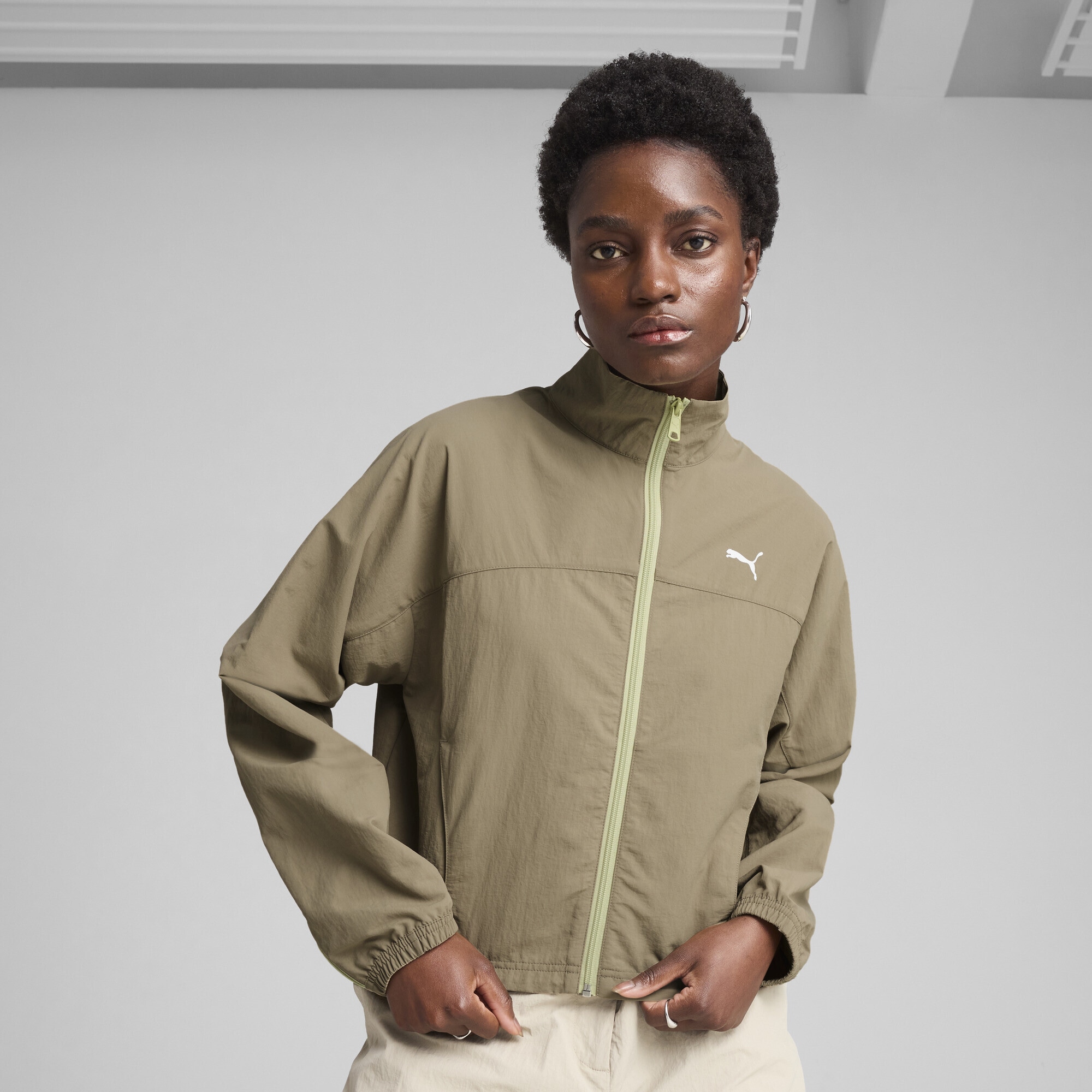 PUMA Trainingsjacke »DARE TO Oversized-Jacke mit variabler Länge Damen«