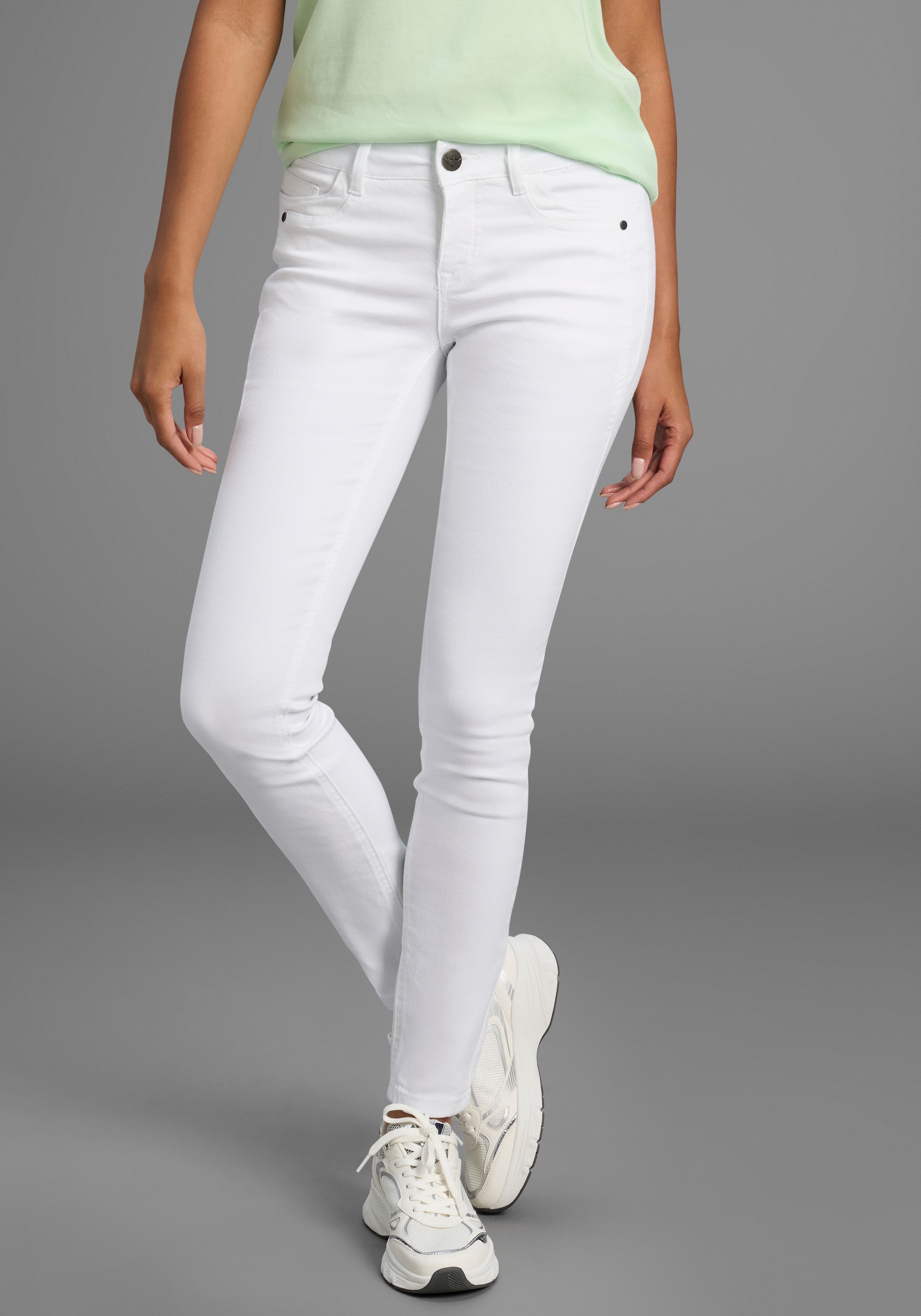 Arizona 5-Pocket-Jeans "mit Keileinsätzen" extra-enger Beinschnitt, niedrige Leibhöhe
