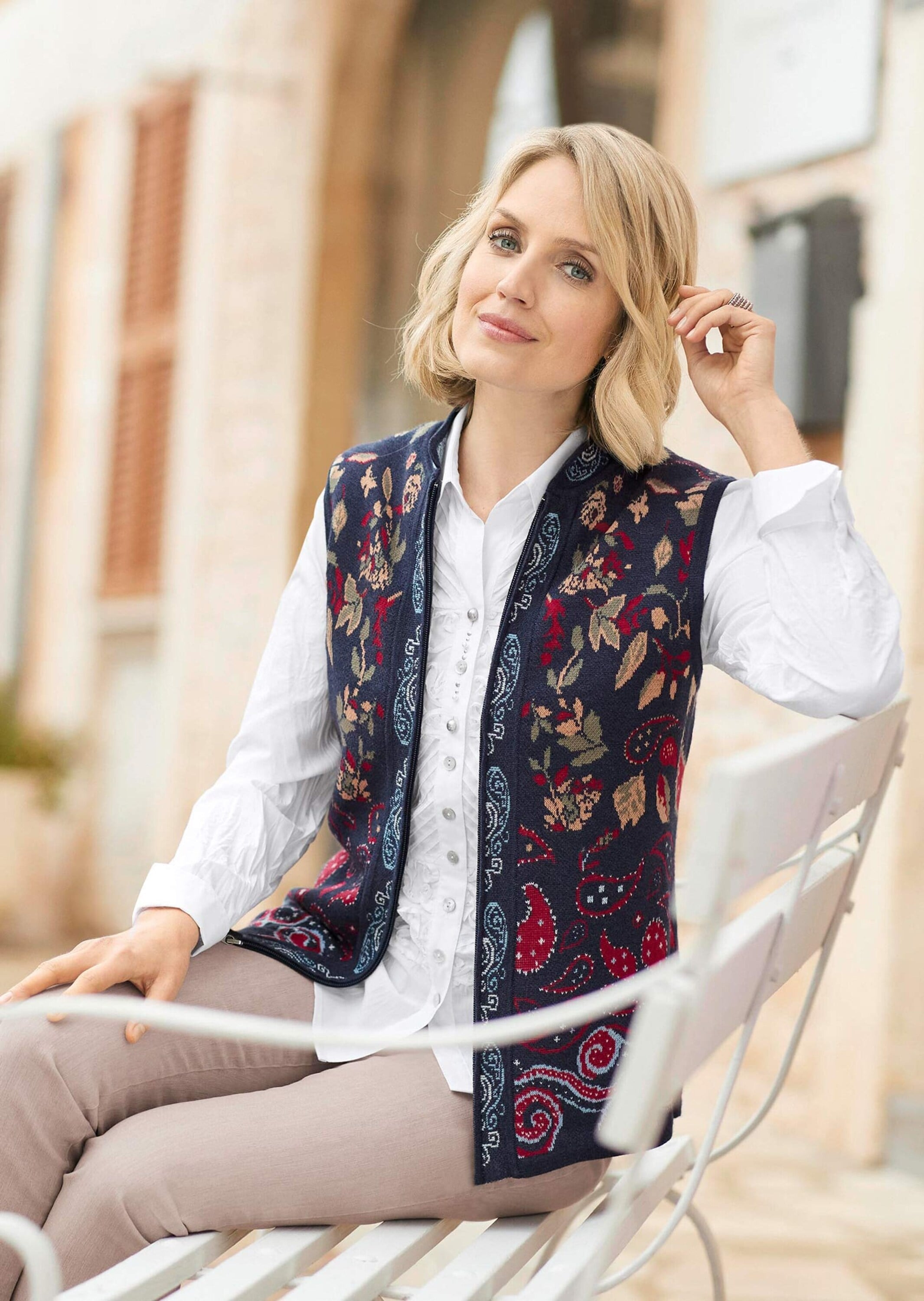 GOLDNER Strickjacke "Strickweste mit aufwändigem Jacquardmuster" günstig online kaufen