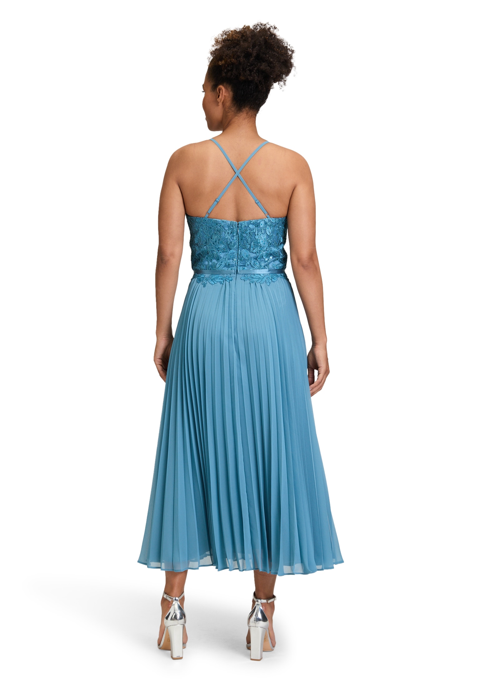Vera Mont Abendkleid »Vera Mont Abendkleid mit Stickerei«, Plissee