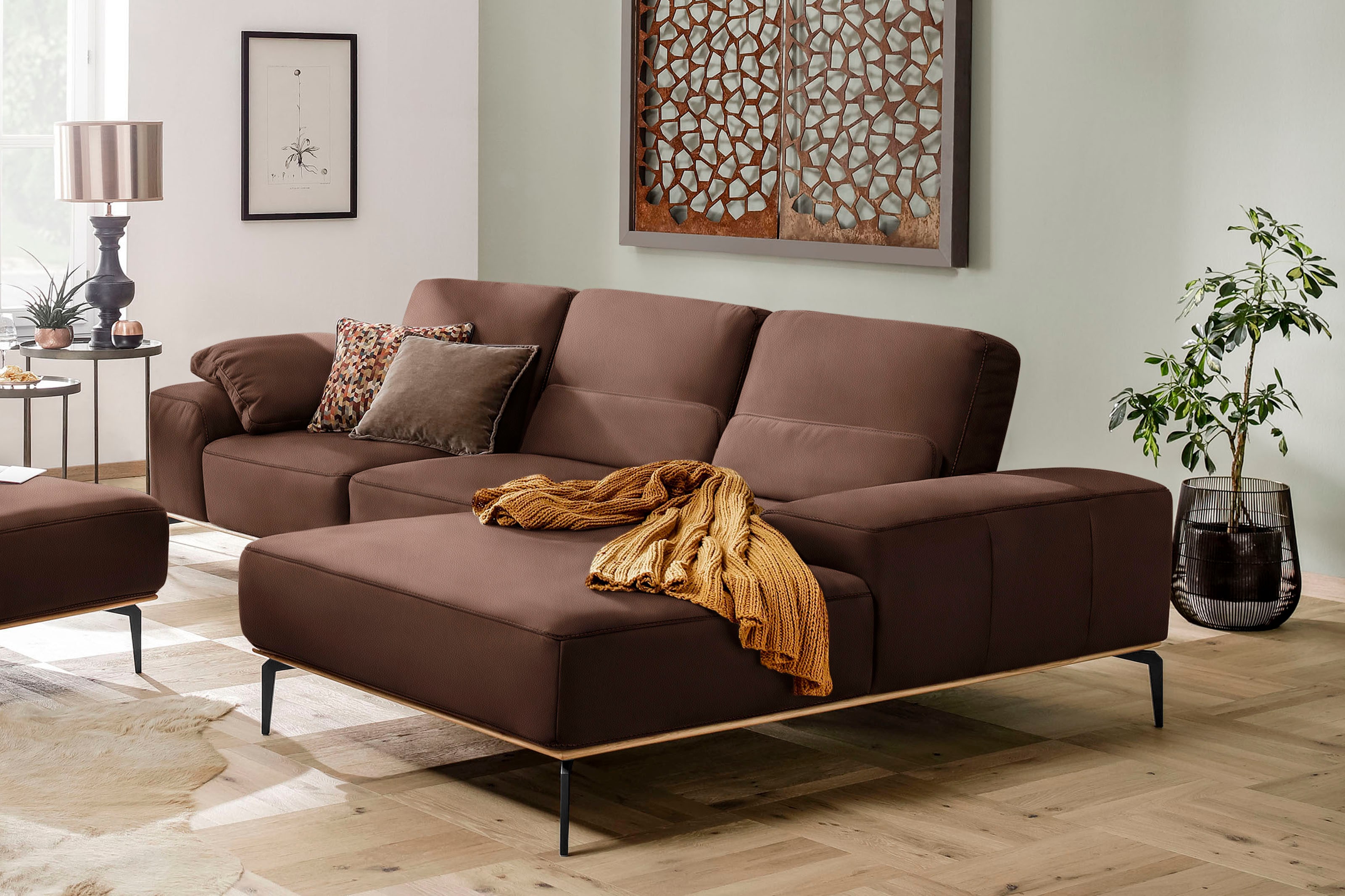 W.SCHILLIG Ecksofa "run, Designsofa mit tollem Sitzkomfort, bequem, L-Form" mit Holzsockel, Füße in Schwarz pulverbeschichtet, Breite 299 cm