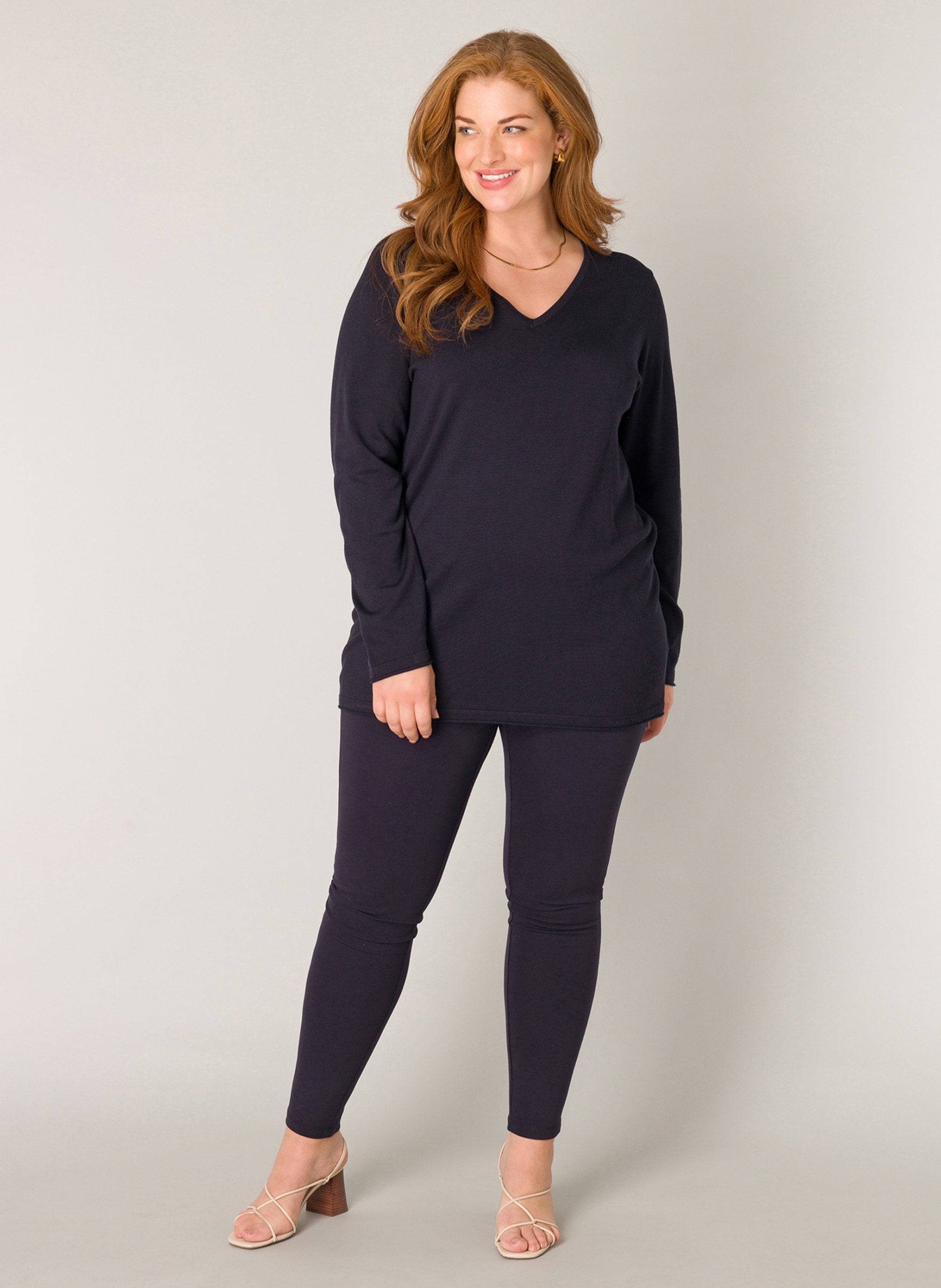 Base Level Curvy V-Ausschnitt-Pullover, mit V-Ausschnitt günstig online kaufen