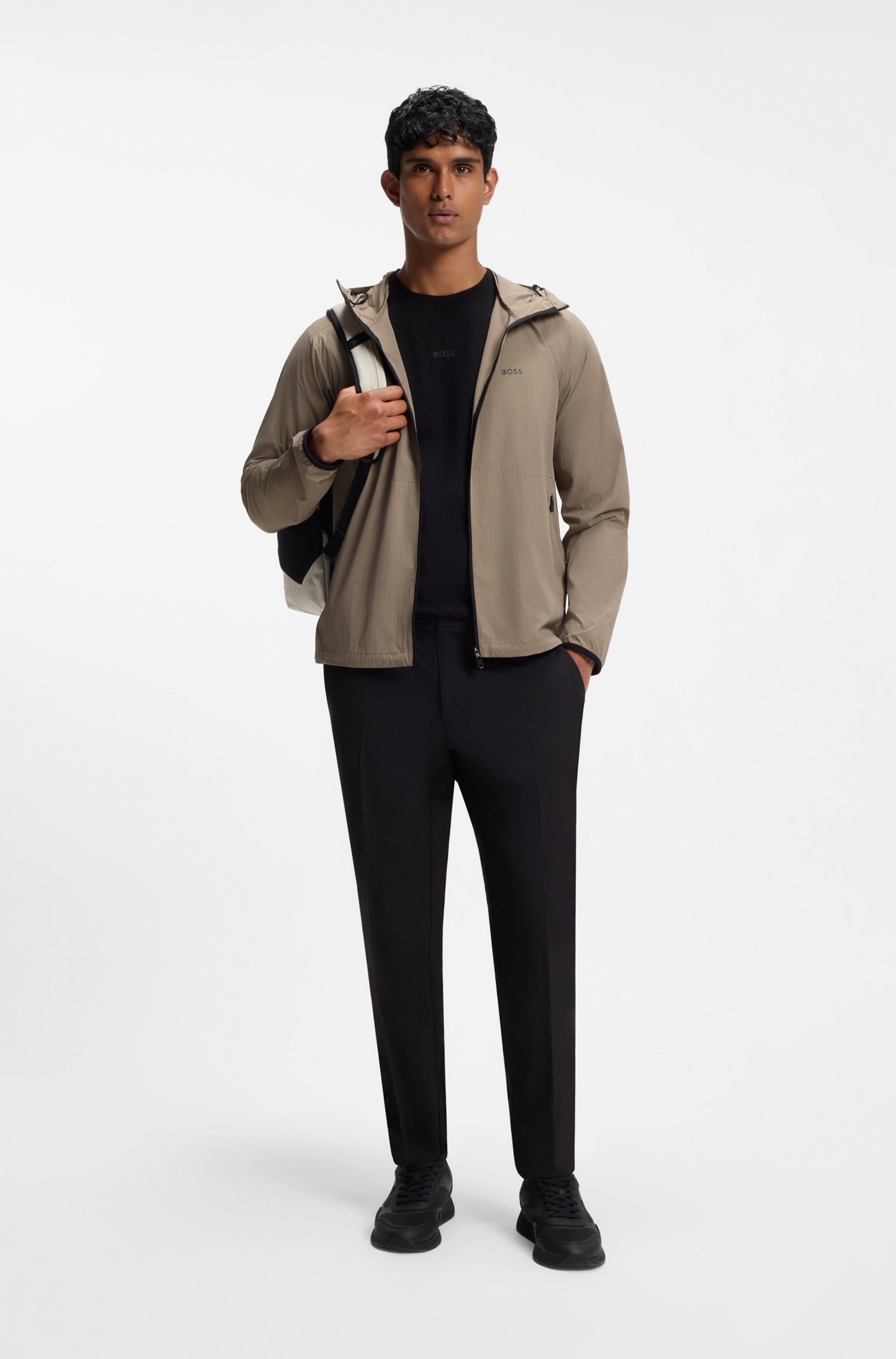 BOSS GREEN Windbreaker mit Kapuze Regular Fit, Superleichte Qualität, Packfunktion innen in der Kapuze