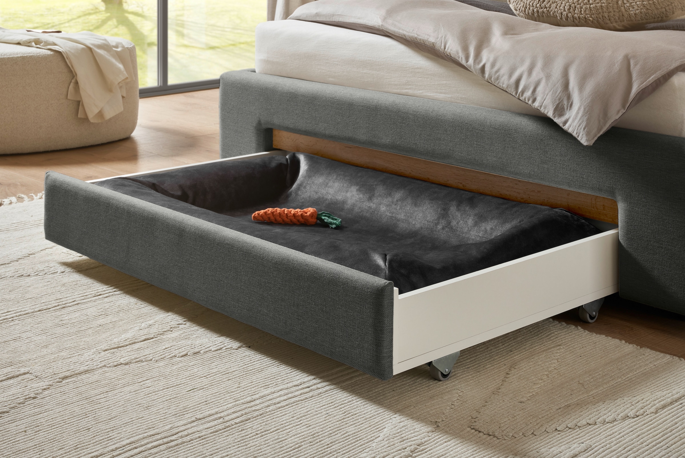 INOSIGN Polsterbett »CiTY/GiRON, Bettgestell mit Bettkasten, gepolstertes Stauraumbett«, mit Hundebett oder Stauraumschublade, Bezug Cord-oder Leinenoptik