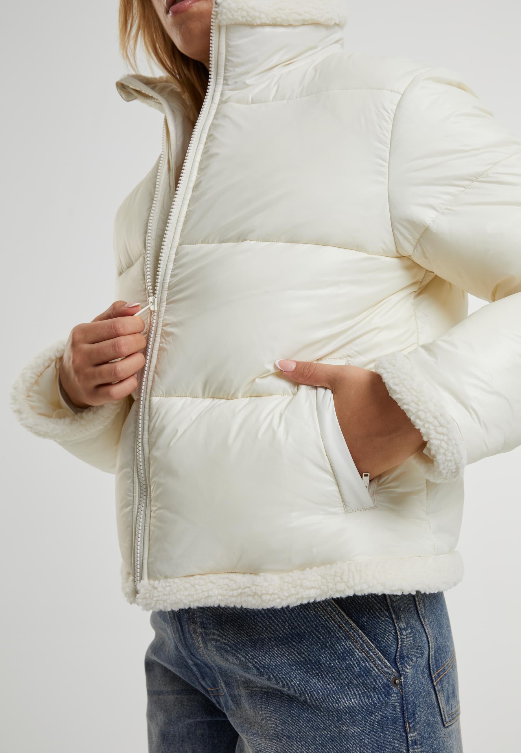 URBAN CLASSICS Allwetterjacke »Urban Classics Ladies Recycled Shiny Puffer Sherpa Jacket«, (1 St.), ohne Kapuze
