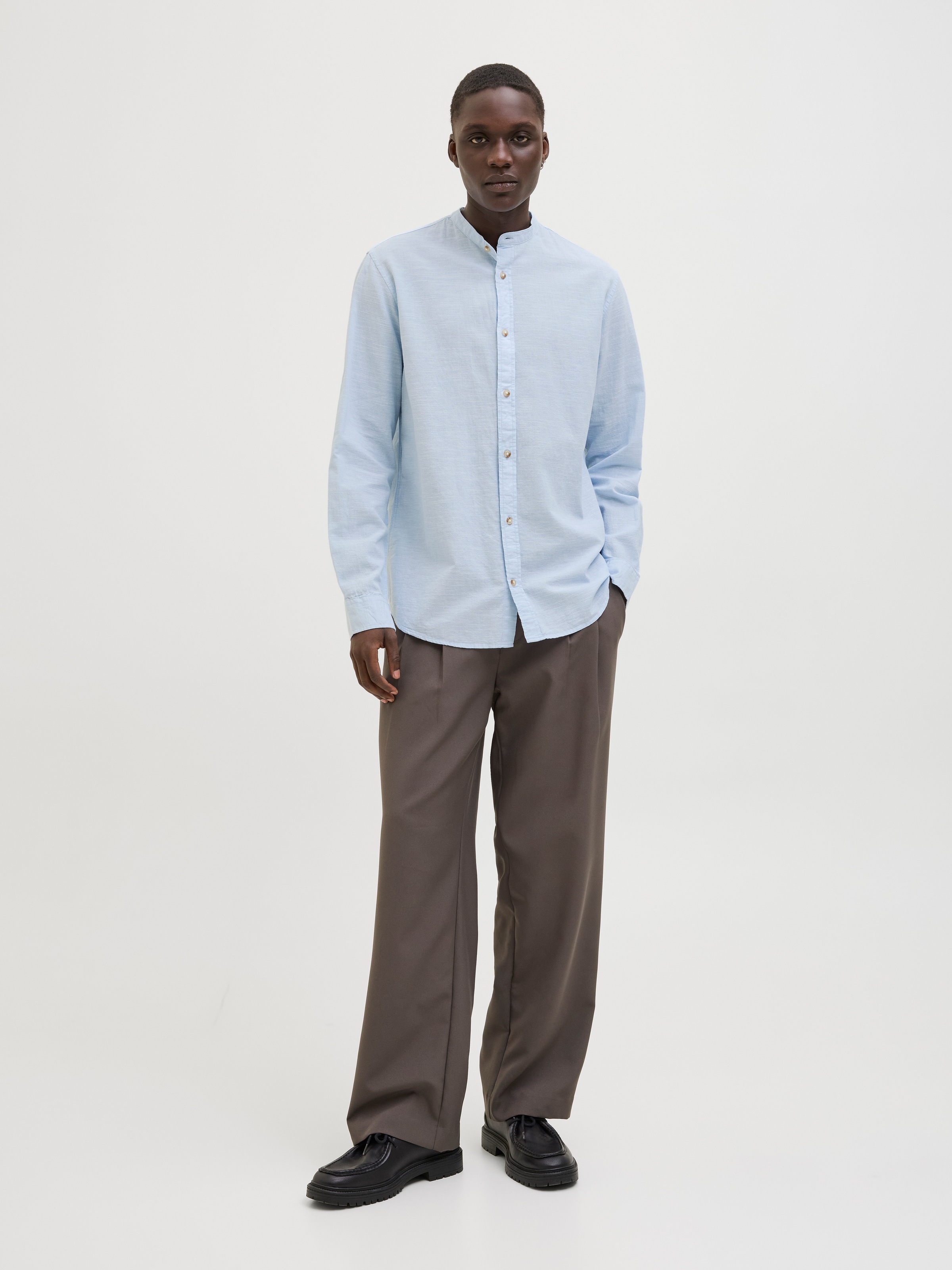 Jack & Jones Langarmhemd »JJESUMMER BAND SHIRT LS SN«, mit Bandkragen