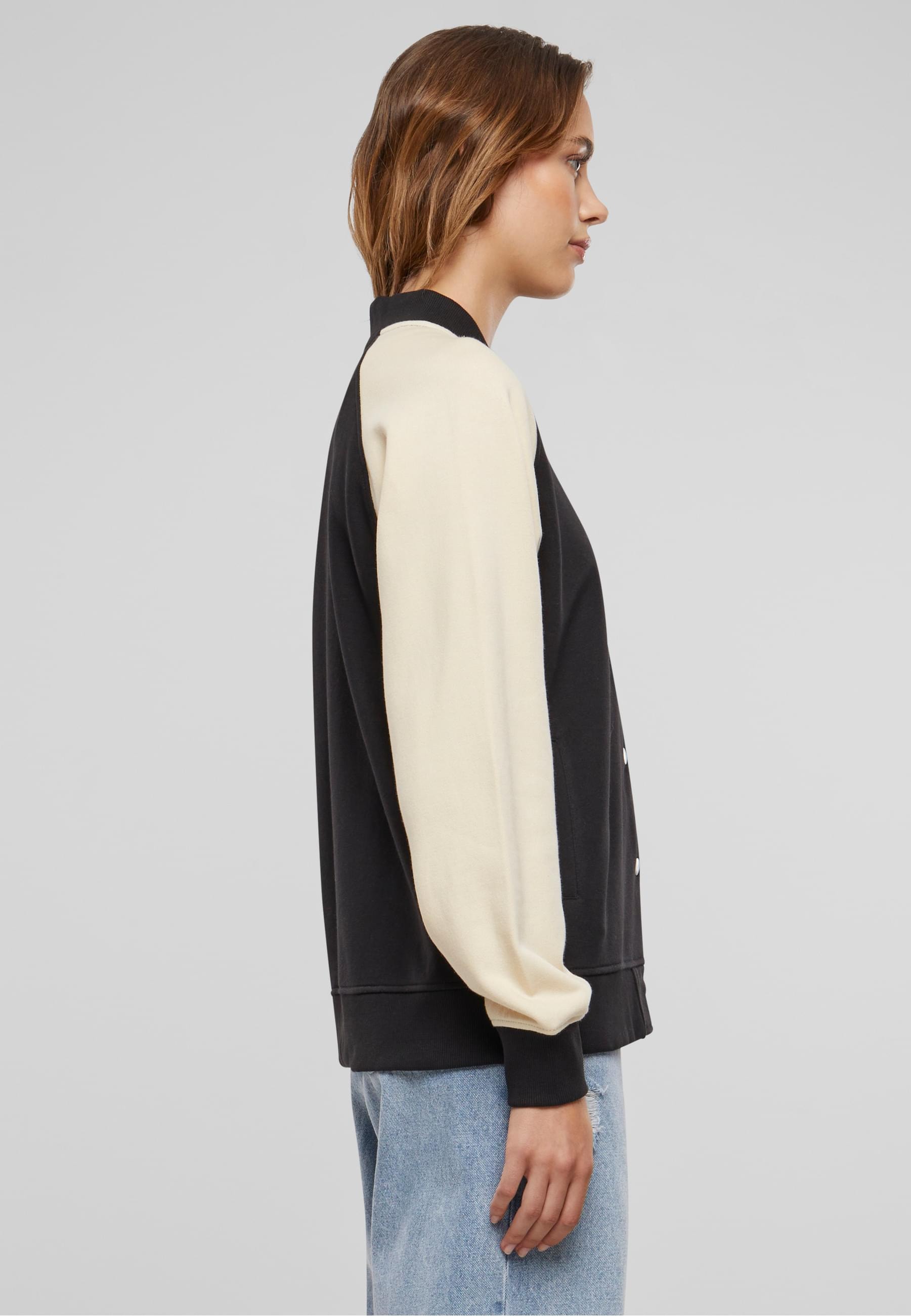 URBAN CLASSICS Collegejacke »Urban Classics Ladies Light Terry Raglan College Jacket« 1 Stk. tlg. ohne Kapuze