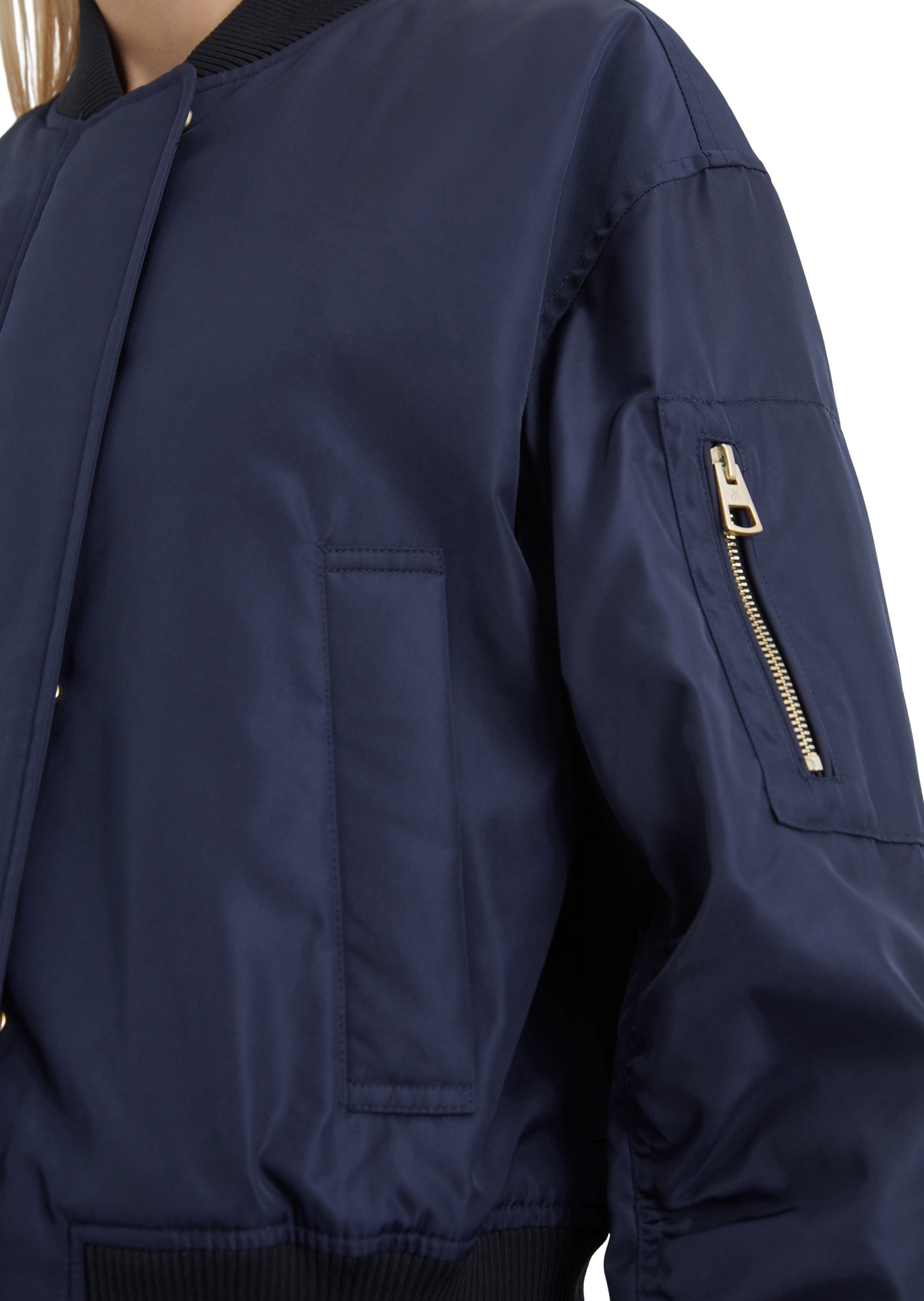 Marc O'Polo Blouson, mit mattem Glanz und feiner Struktur