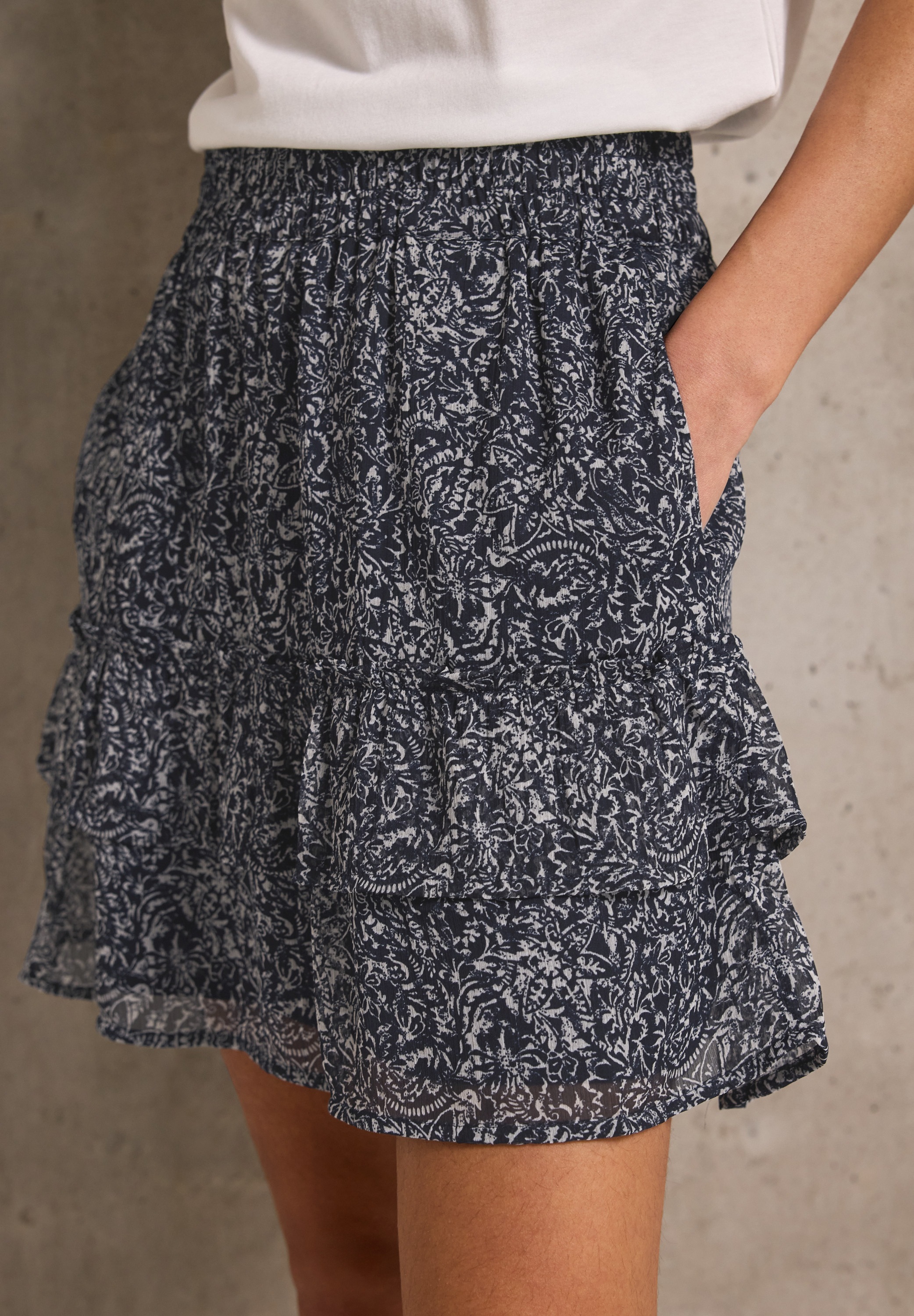 STREET ONE STUDIO Volantrock mit seitlichen Einschubtaschen