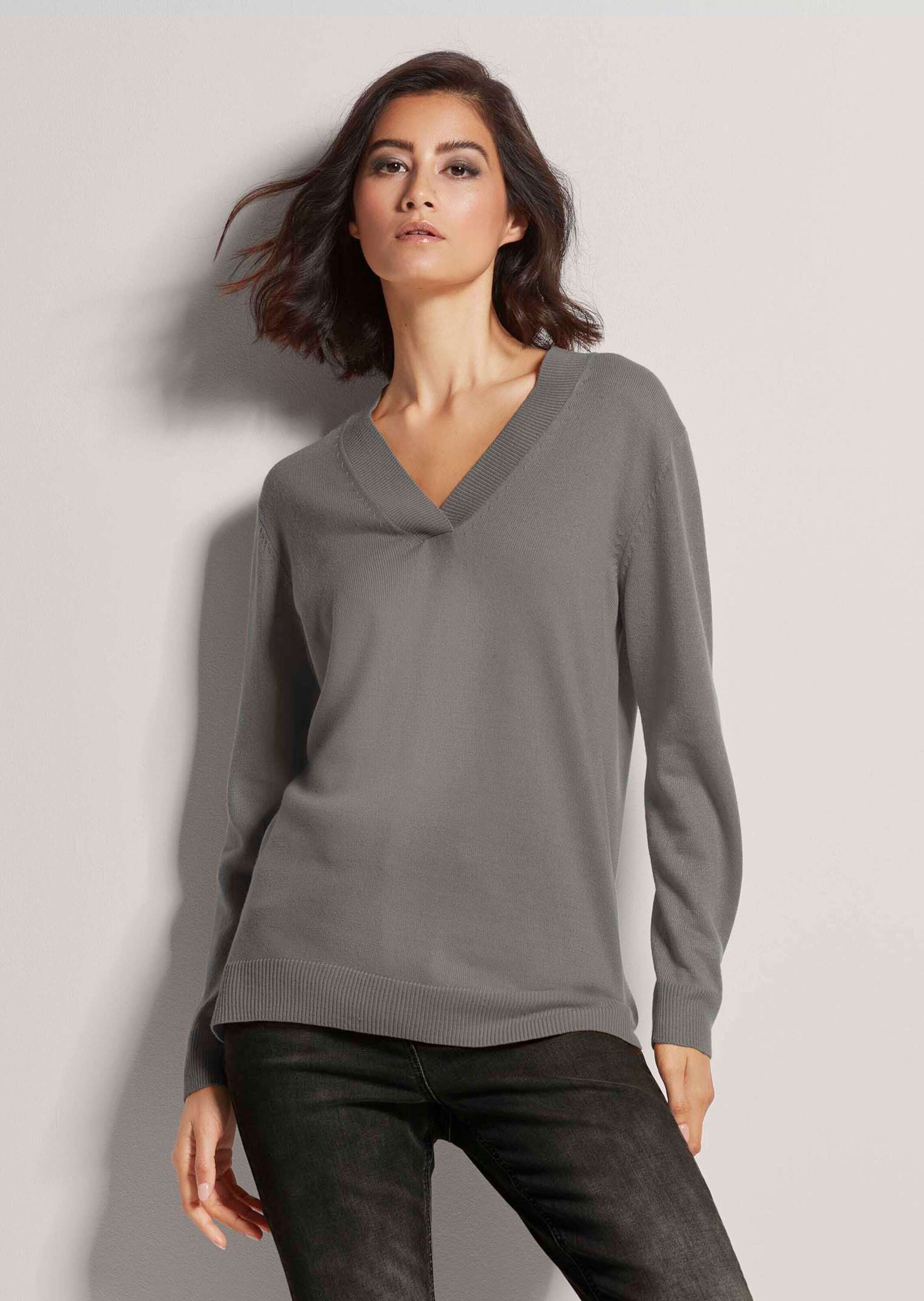 MADELEINE Longpullover "Pullover Glattstrick-Pullover mit V-Ausschnitt" günstig online kaufen