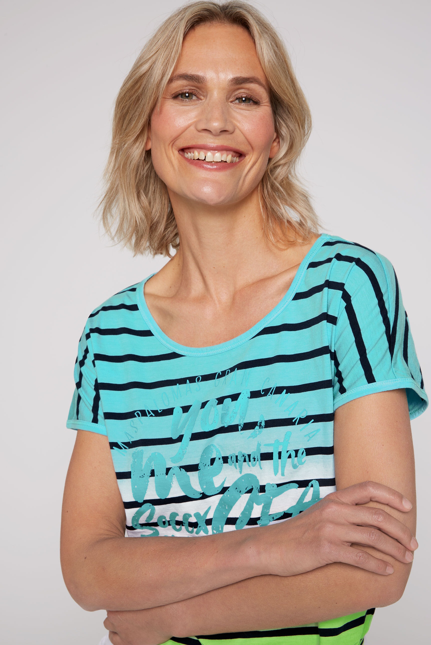 SOCCX Oversize-Shirt, mit überschnittenen Schultern