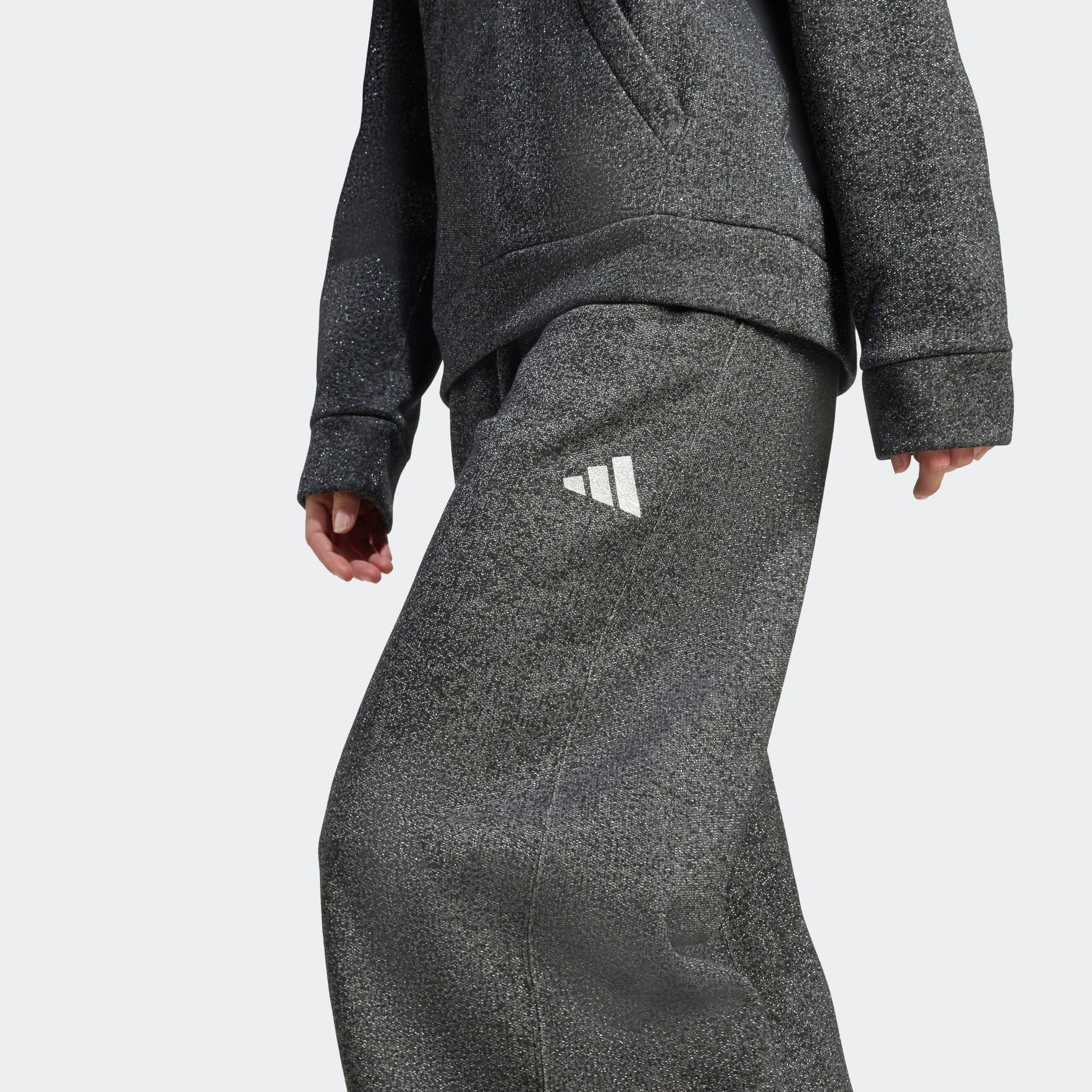 adidas Sportswear Sporthose »ALL SZN HOLIDAY GLITTER FLEECE LOOSE«