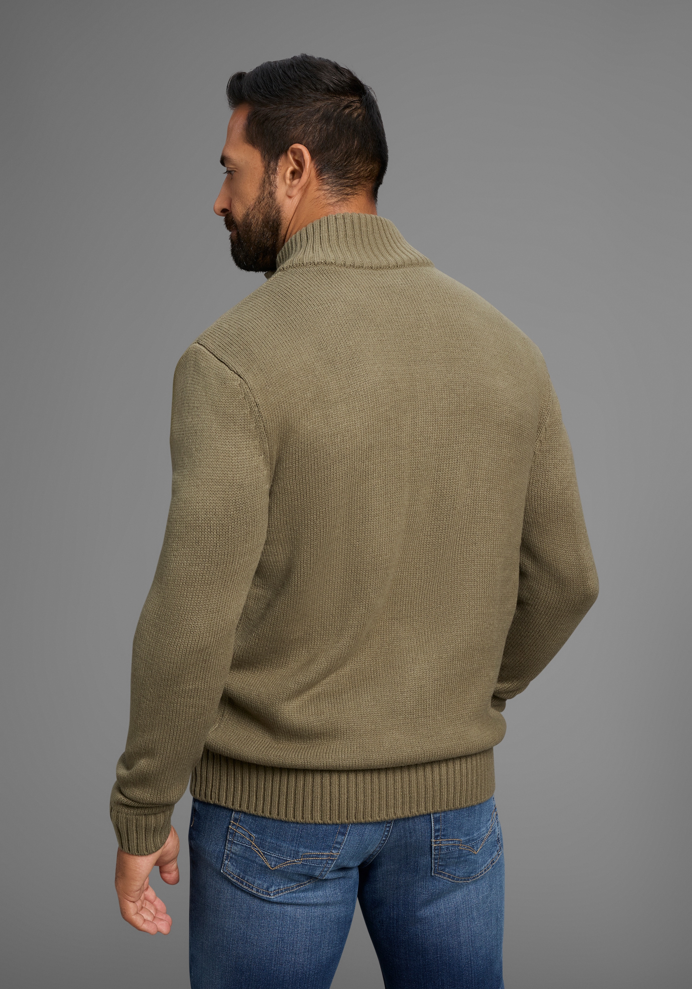 Man's World Strickjacke »Neue Kollektion! Highlight mit Knöpfen& Taschen« mit Stehkragen,weicher Griff, Perfekt für die kältere Jahreszeit