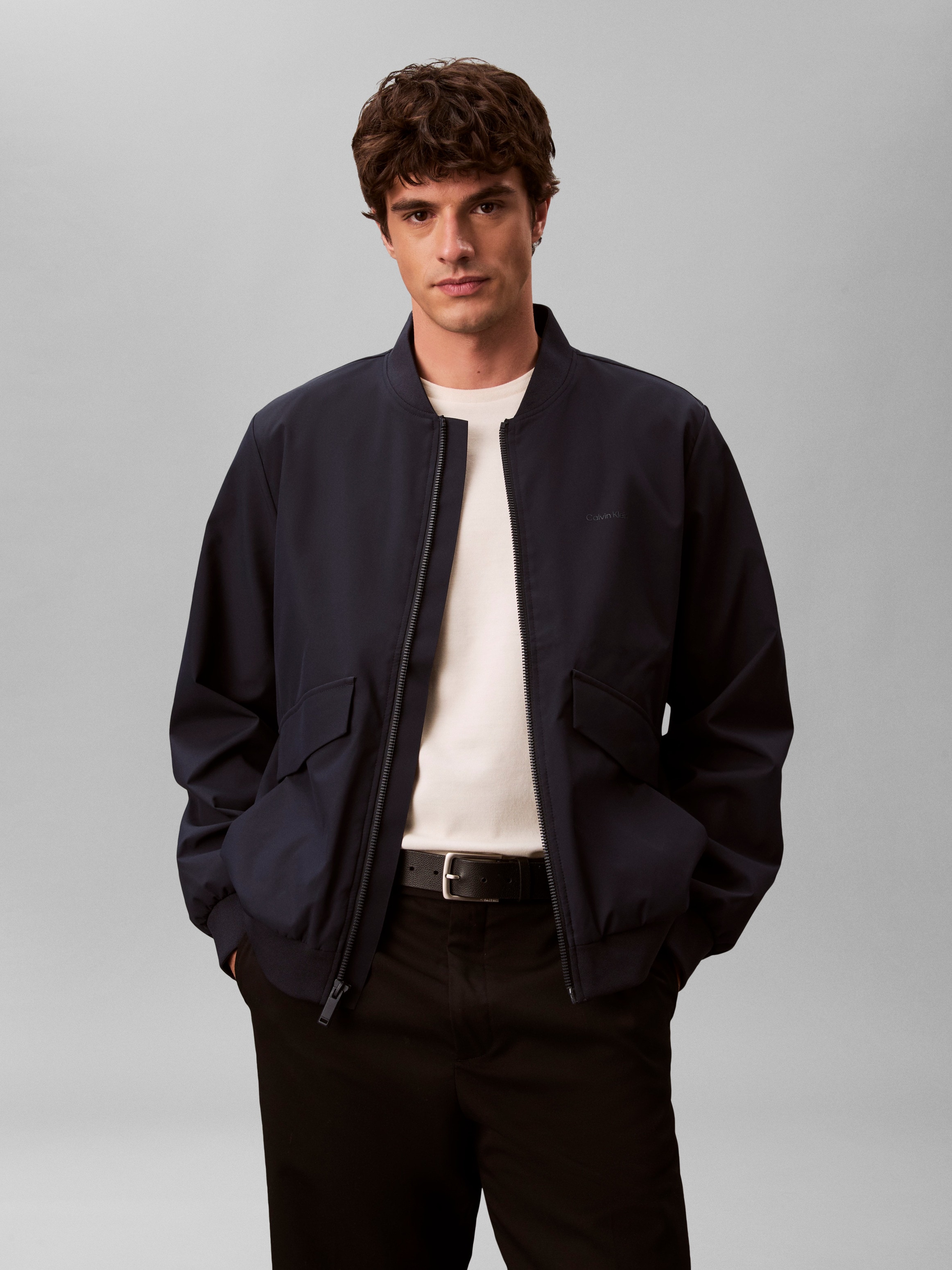 Calvin Klein Bomberjacke "LS SOFT TECH BOMBER JACKET" ohne Kapuze Regular fit mit Stehkragen
