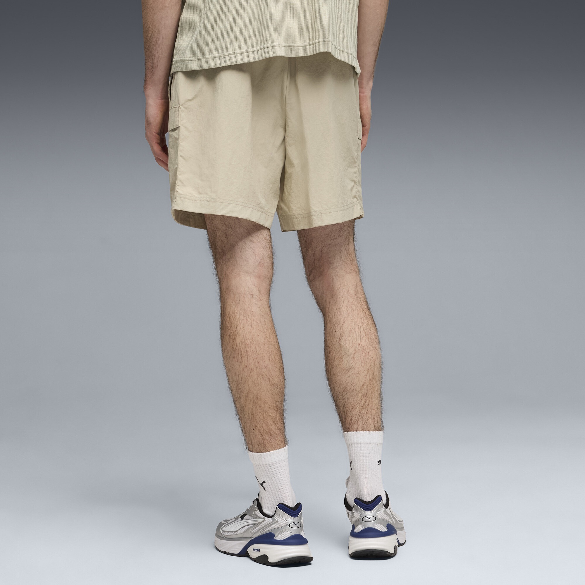 Shorts PUMA "WARDROBE ESS Relaxed 6" Cargoshorts Herren", Damen, Gr. M, Normalgrößen, pebble gray beige, Obermaterial: 100% Nylon; Seitentasche – Oben: 100% Polyester; Seitentasche – Unten: 100% Nylon; Rücktaschenbeutel: 100% Polyester, unifarben, relaxed 2