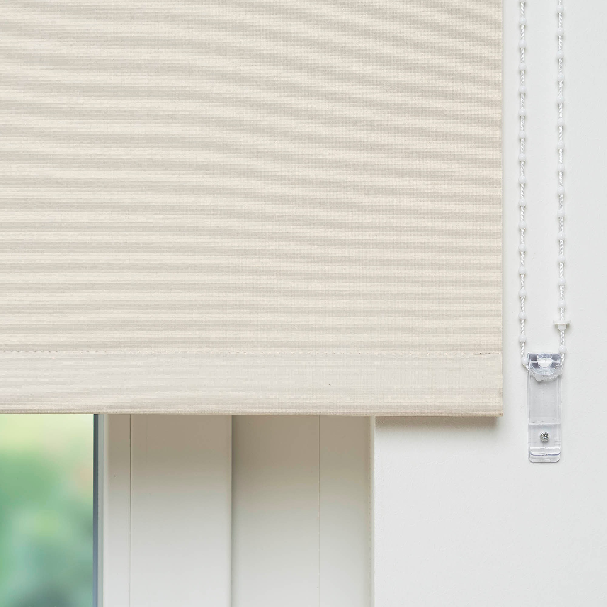 Liedeco Seitenzugrollo »Uni«, Lichtschutz, mit Bohren, freihängend, Welle 36 mm stabiler Kettenzug