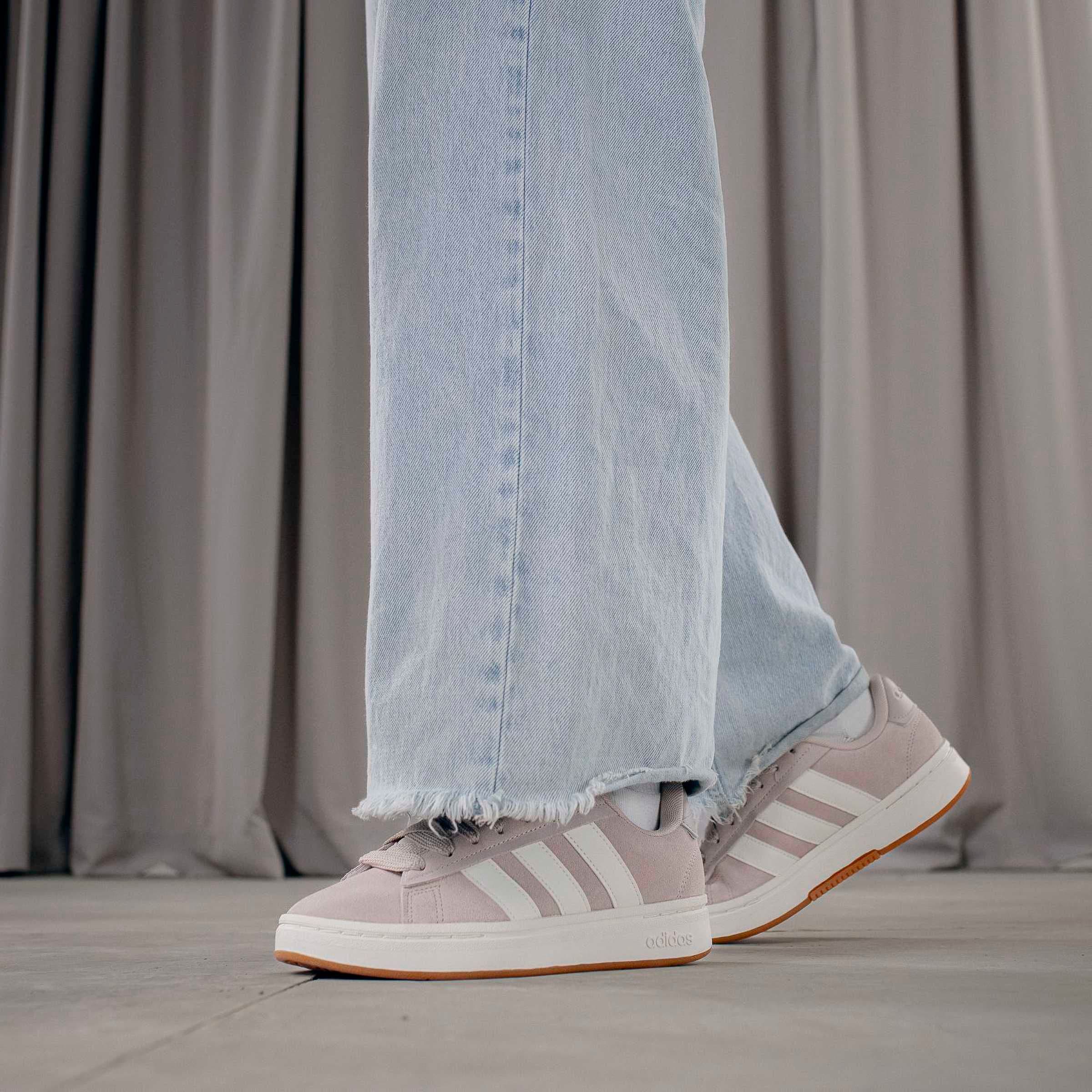 adidas Sportswear Sneaker »GRAND COURT ALPHA«, Design inspiriert vom adidas Campus 00