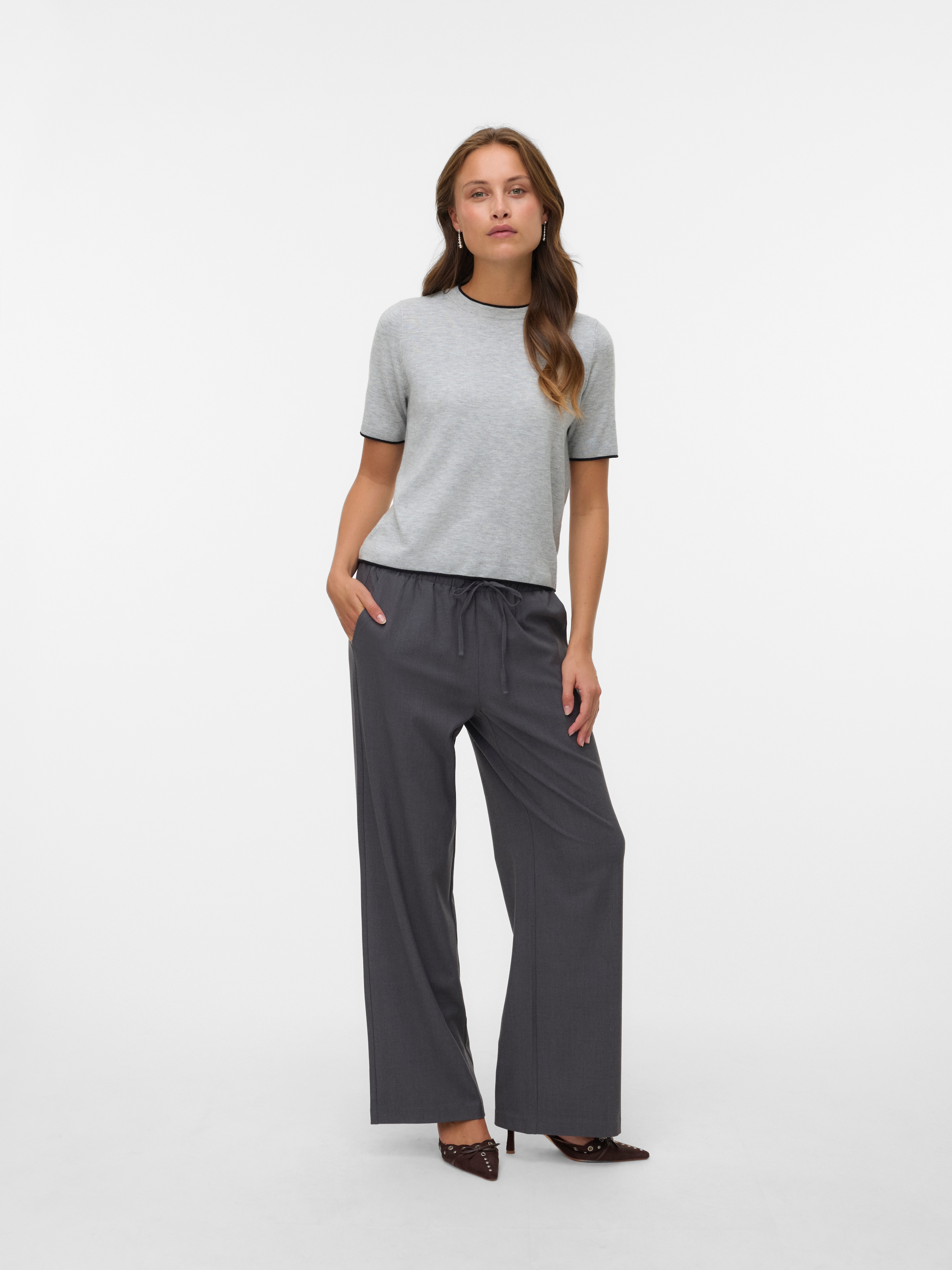 Vero Moda Schlupfhose »VMMILLY LW WIDE STRING PANT NOOS«, Sommerhose