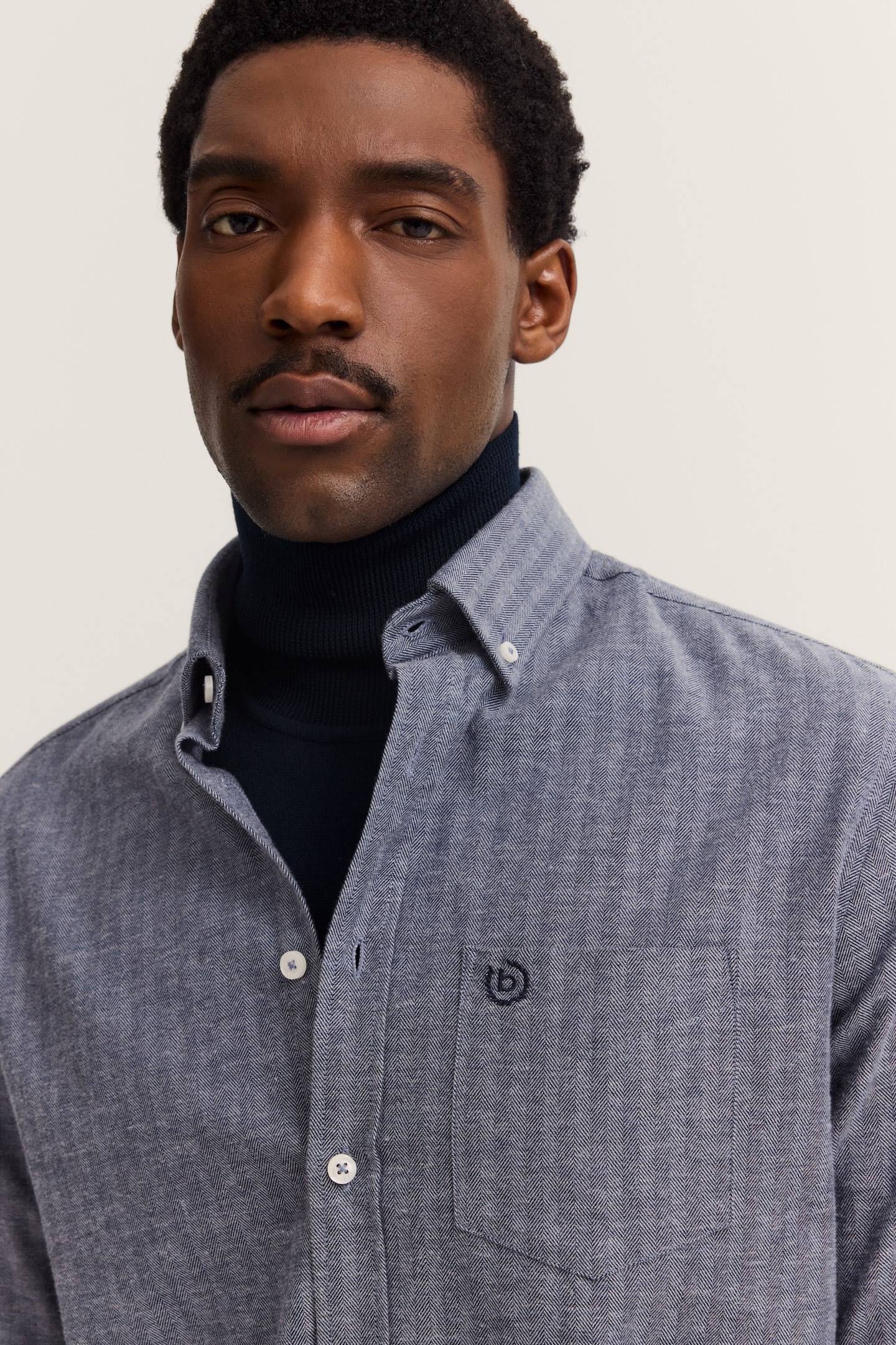 bugatti Langarmhemd »Soft Cotton« im Modern Fit mit Button-Down Kragen