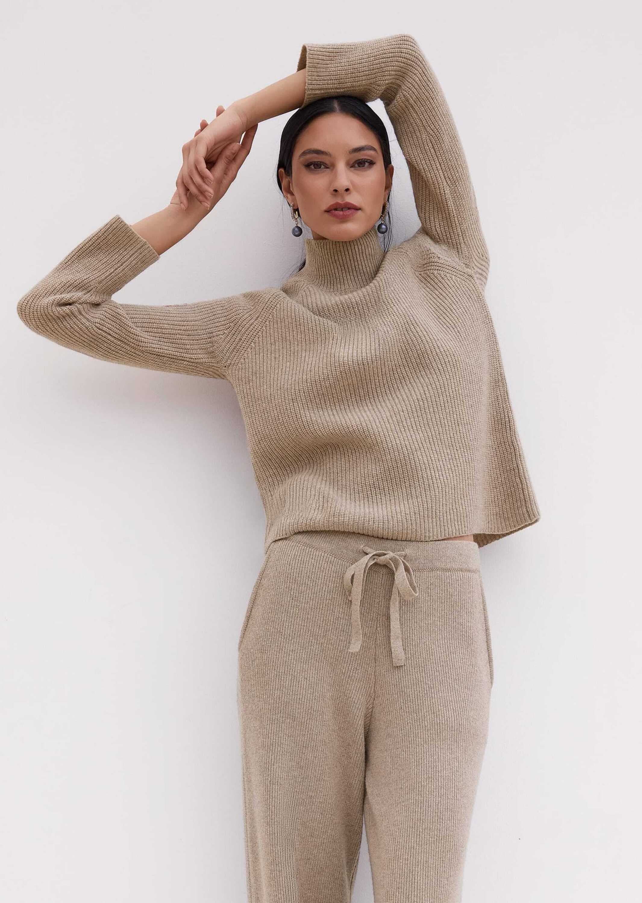 MADELEINE Longpullover »Pullover Zeitloser Pullover mit Stehkragen«