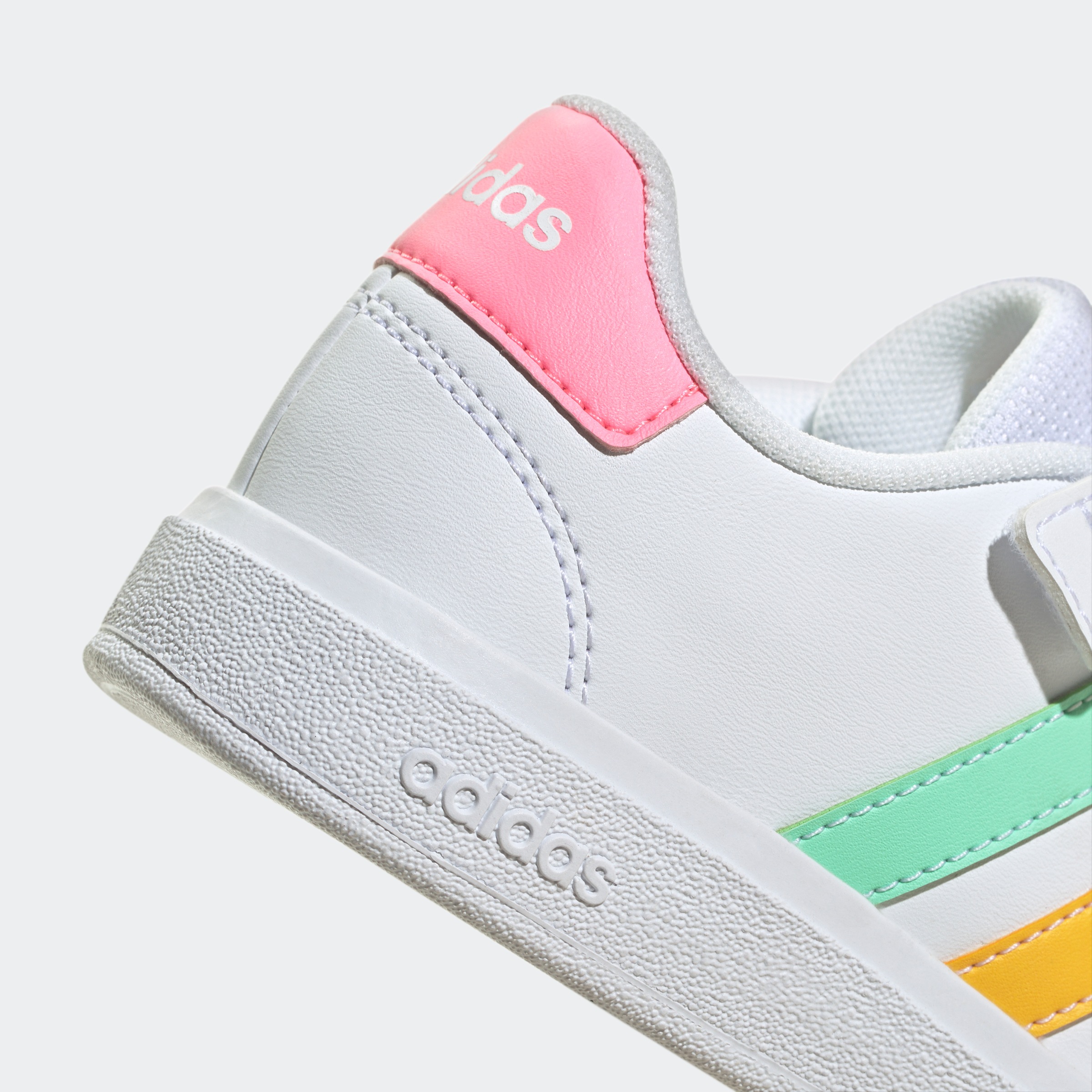 adidas Sportswear Klettschuh »GRAND COURT 2.0 KIDS«, Design auf den Spuren des adidas Superstar