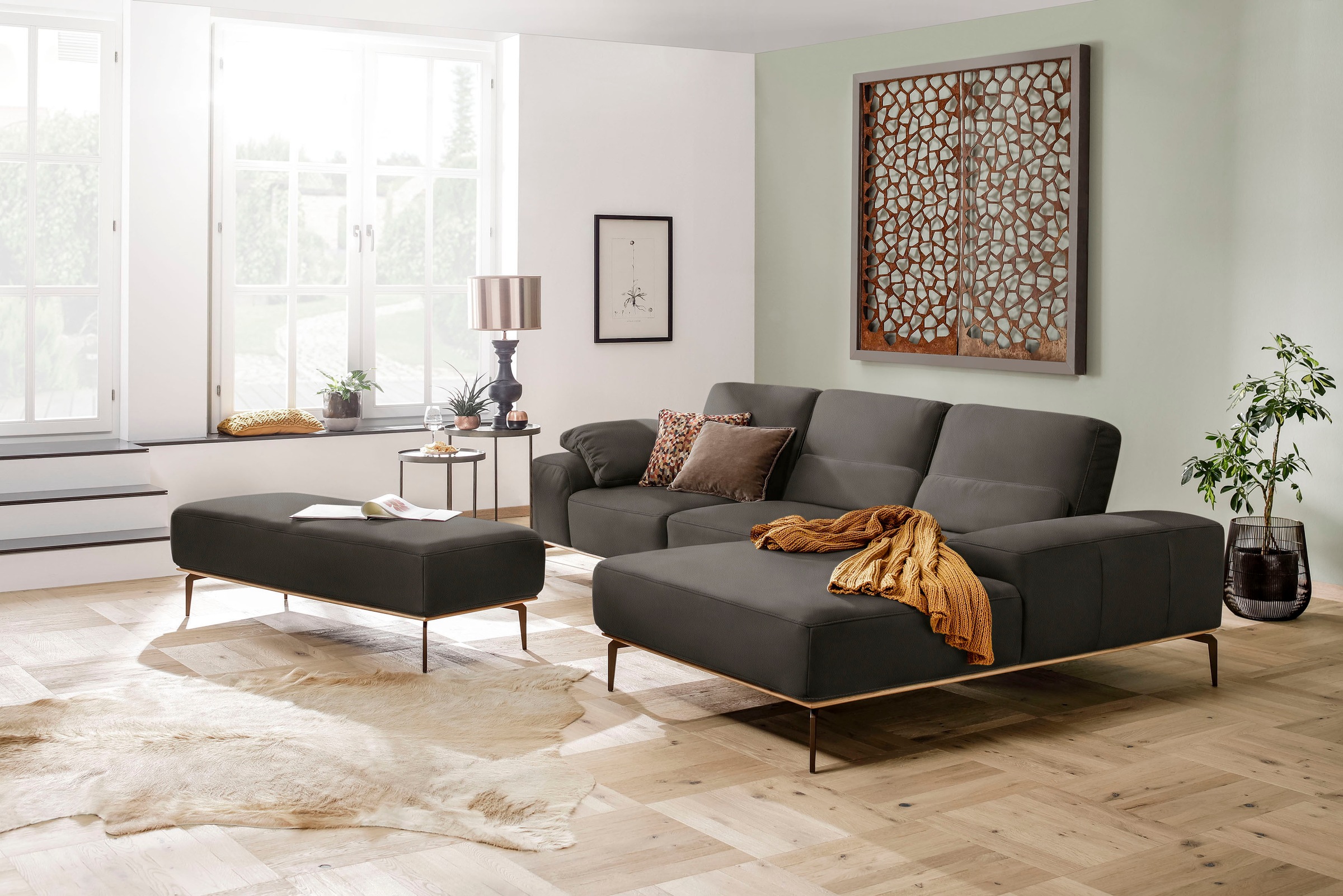 W.SCHILLIG Ecksofa "run, Designsofa mit tollem Sitzkomfort, L-Form" mit Holzsockel, Füße in Bronze pulverbeschichtet, Breite 299 cm
