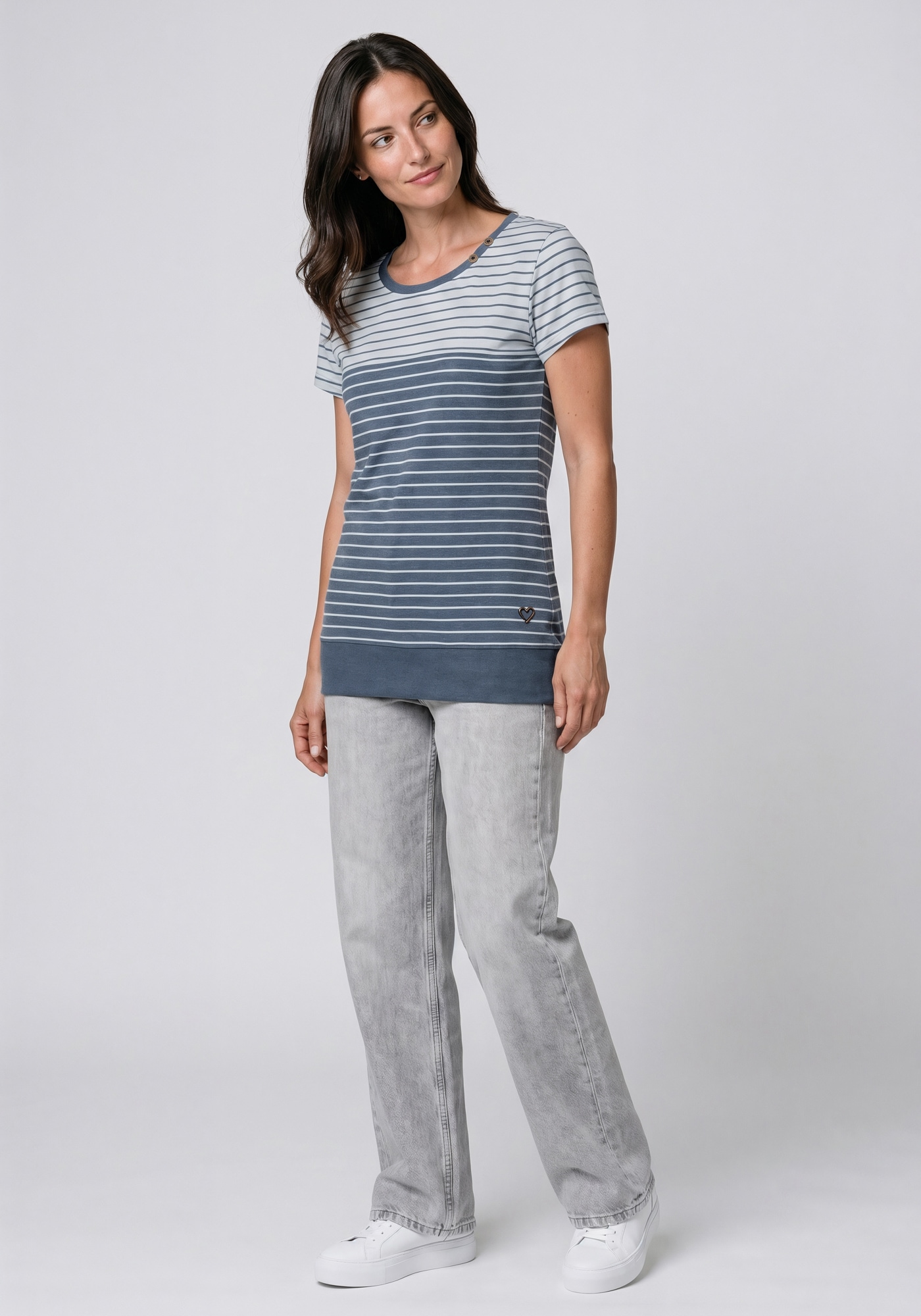 Alife & Kickin Rundhalsshirt »CosmaAK B« vielseitiges Basic-Shirt mit Streifen und breitem Saum