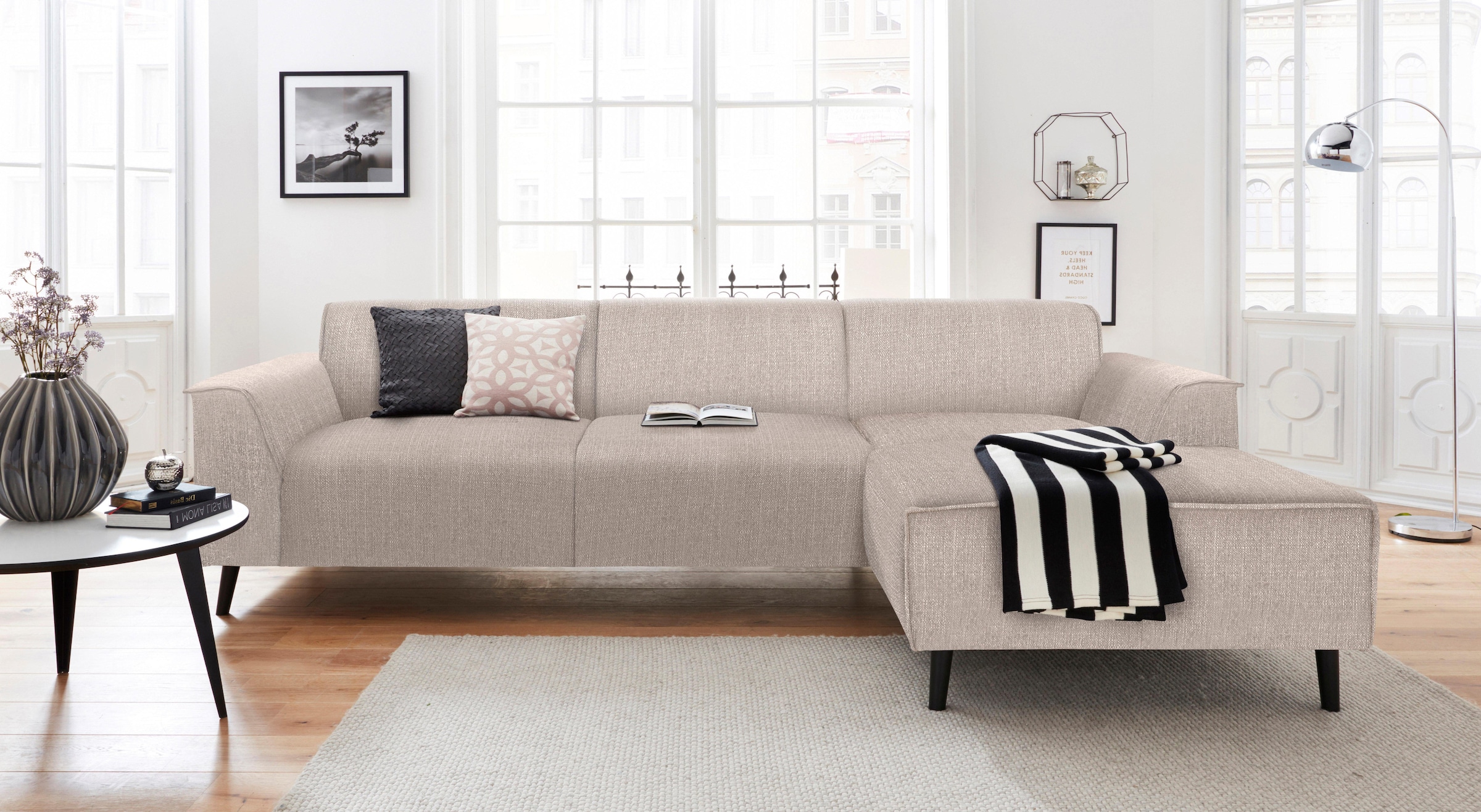 DOMO collection Ecksofa "Amora, inkl. Federkern, hoher Sitzkomfort, Breite 268 L-Form" Komfortsitzhöhe 47 cm, Fußhöhe passend für gängige Saugroboter
