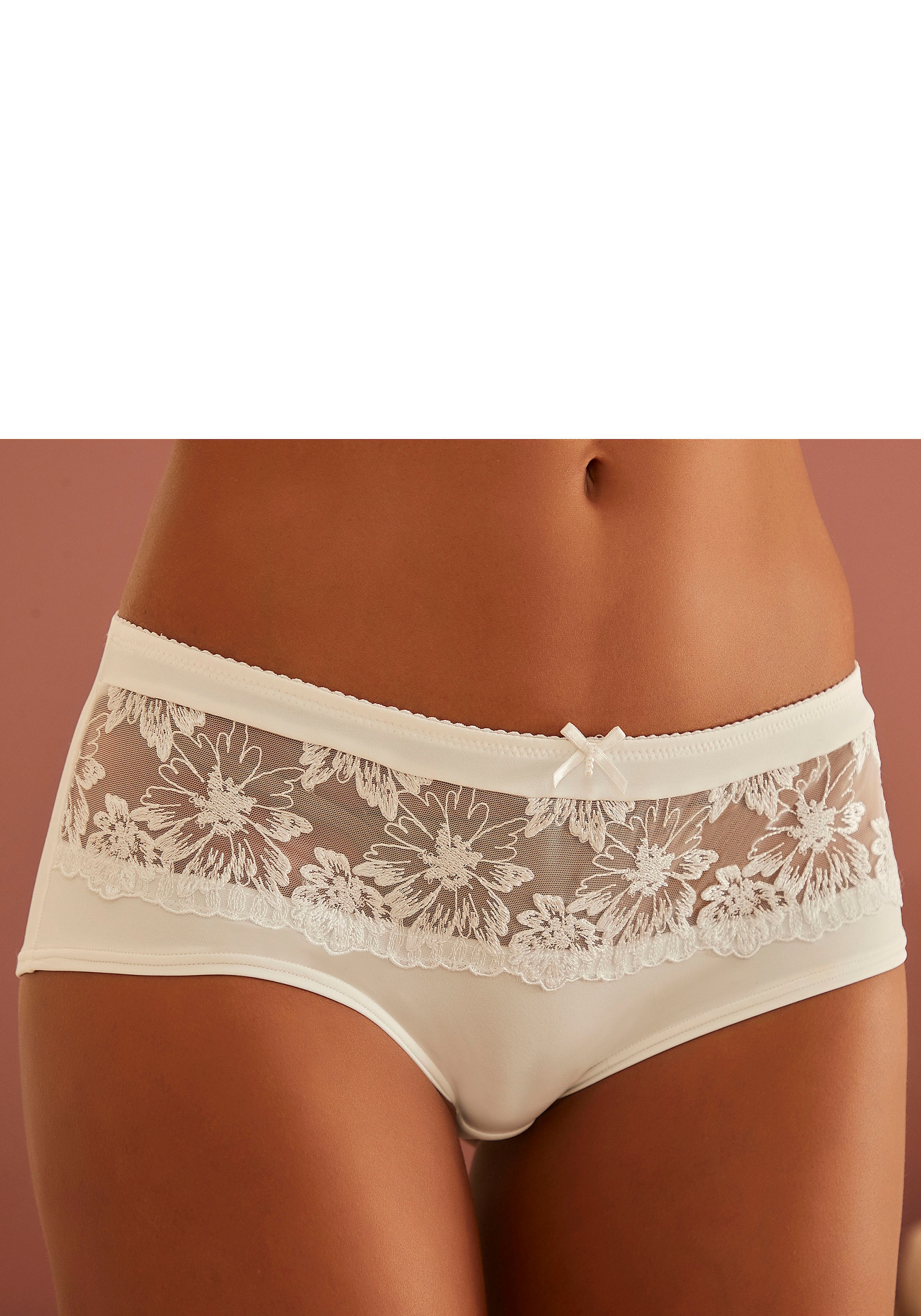 Nuance Panty, mit breitem Bund aus Spitze