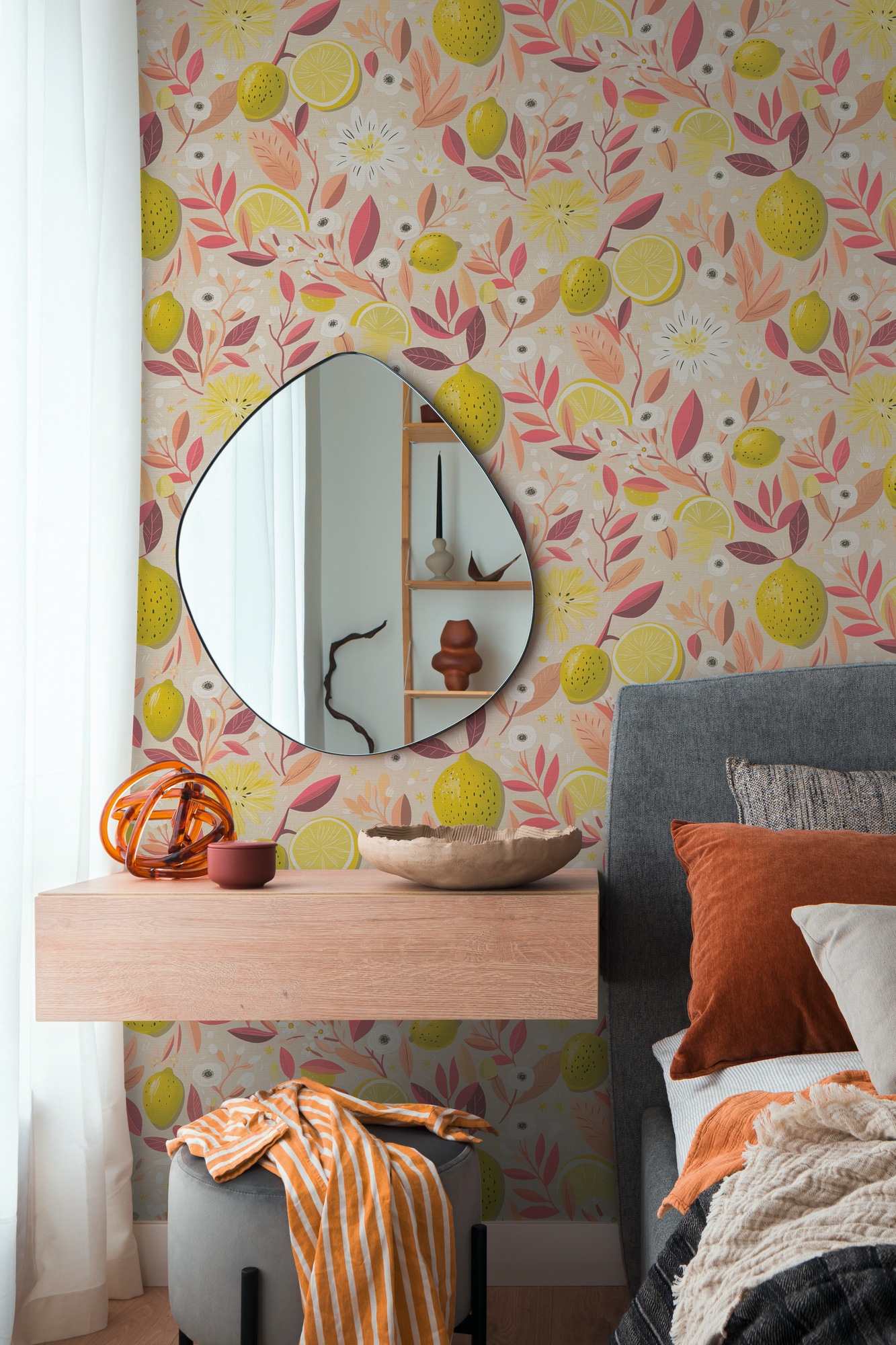 A.S. Création Vliestapete »Pintwalls III Zitronen-Tapete modern« Kunst strukturiert Verspielte Vliestapete mit Zitronen, Blättern & Blüten