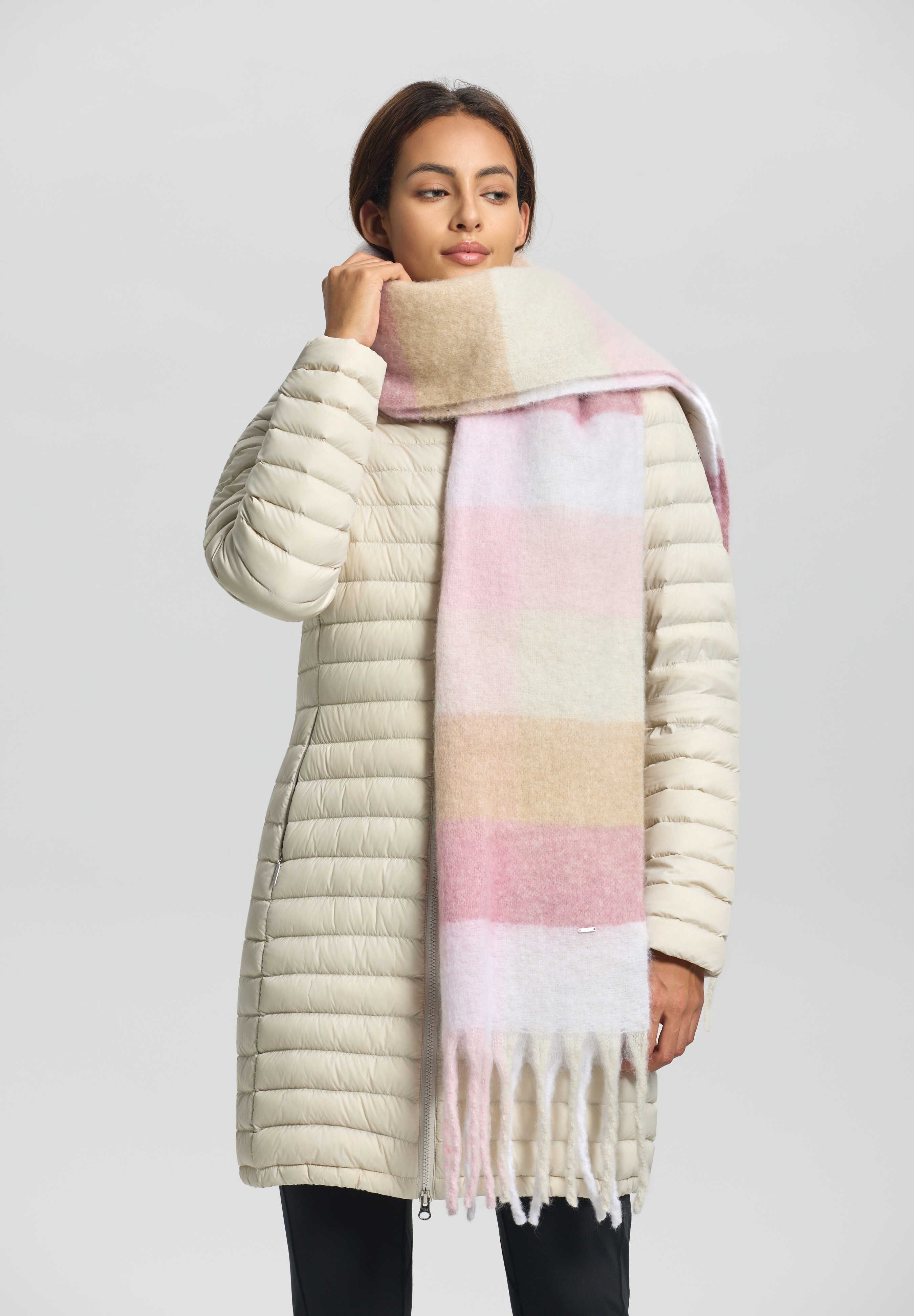 Luhta Schal "LUHTA NAANJOKI" langer Schal, mit Fransen an den Enden, aus Polyester