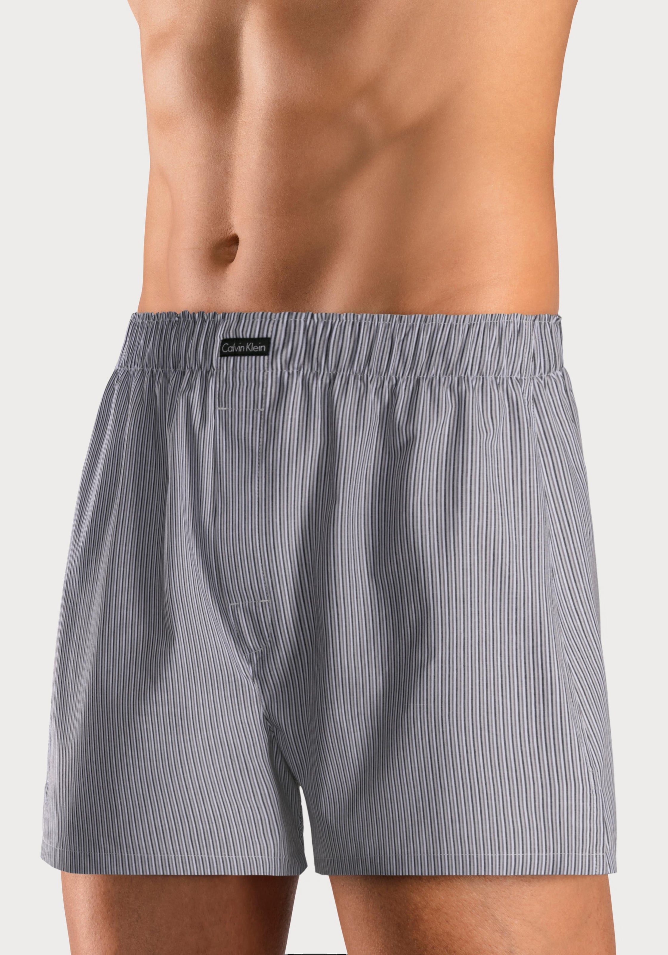 Calvin Klein Underwear Webboxer »CLASSIC FIT«, (3 St.), im kariertem, gestreiftem oder unifarbenem Design