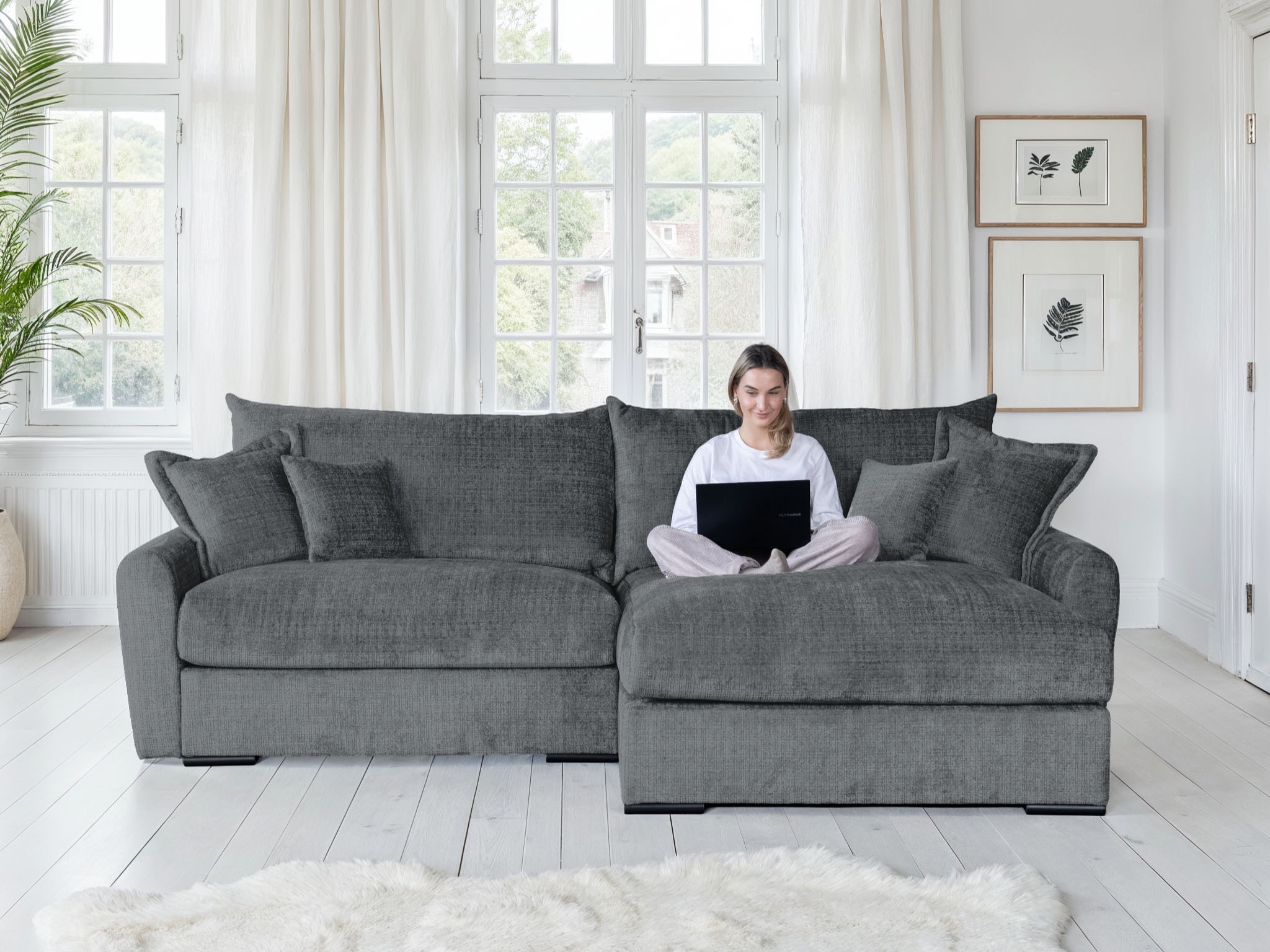 Home affaire Ecksofa "Finca XXL L-Form, B: 247 cm" 4 Zierkissen, Mega-Sofa, in Cord oder Chenille-Struktur, Federkern