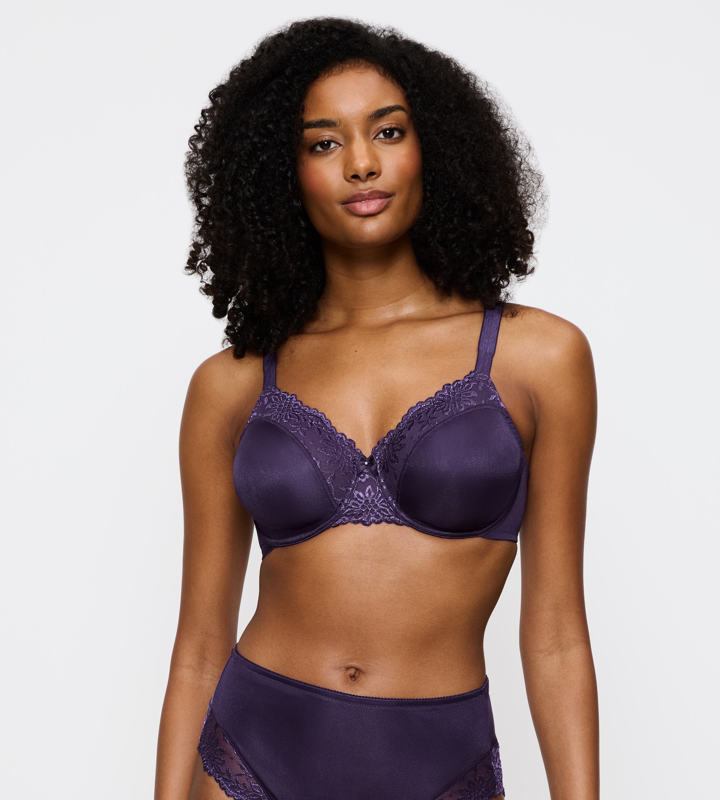 Triumph "Ladyform Soft" verkleinert die Brust optisch um eine Cup-Größe