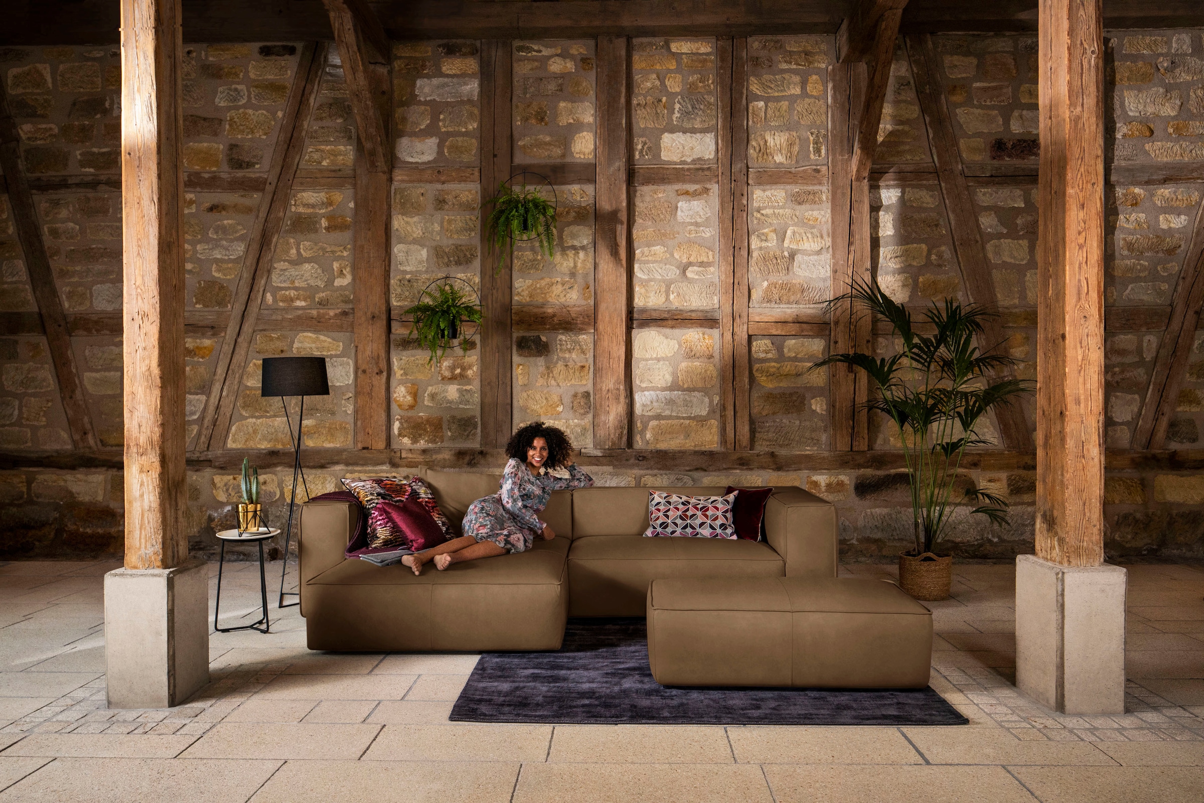 W.SCHILLIG Ecksofa "around-the-block" inklusive Hocker, mit eleganter Biese günstig online kaufen