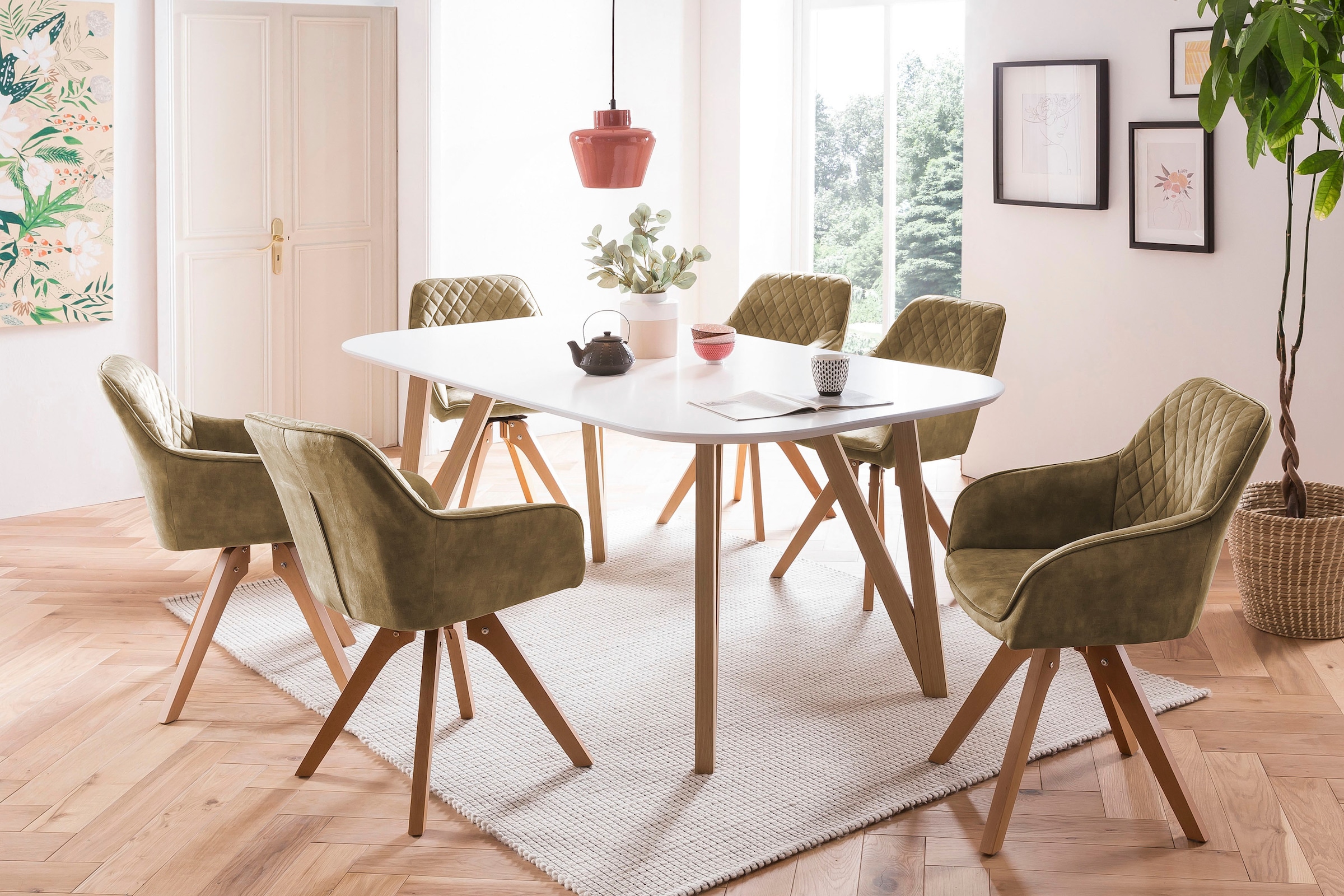 SalesFever Esstisch »Solna - Stilvoller Esstisch für Ihr Zuhause«, Massive Eichen-Haarnadelbeine: Natürliches Design-Statement