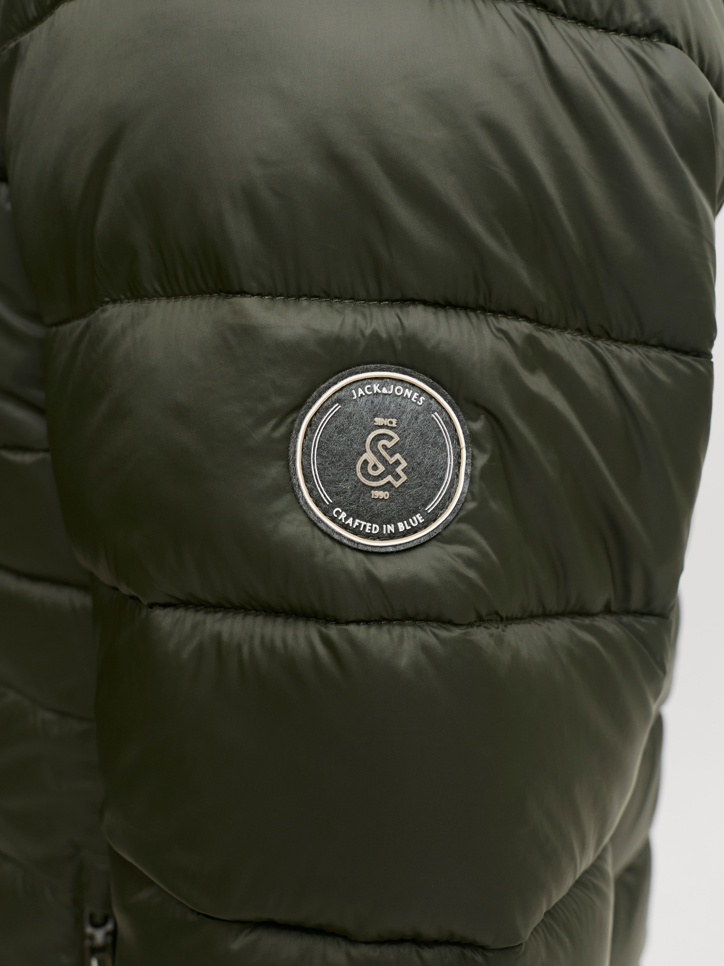 Jack & Jones Steppjacke »JJEKINGSLEY LIGHT PUFFER HOOD NOOS« mit Kapuze Kunstfaser, mit Kapuze