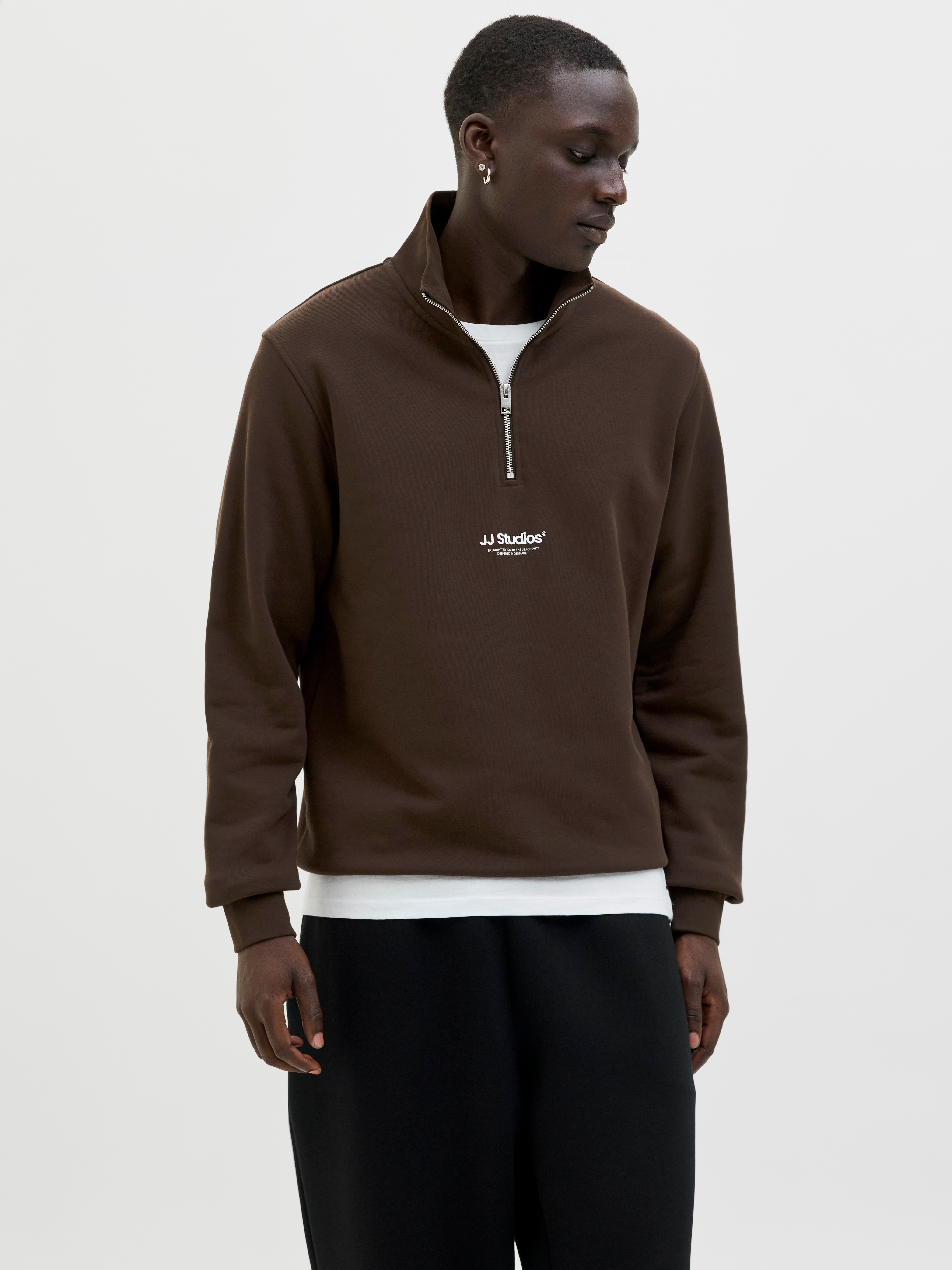 Jack & Jones Sweatshirt "JJESOHO SWEAT QUARTER ZIP HN NOOS", Baumwollmischung, relaxed fit