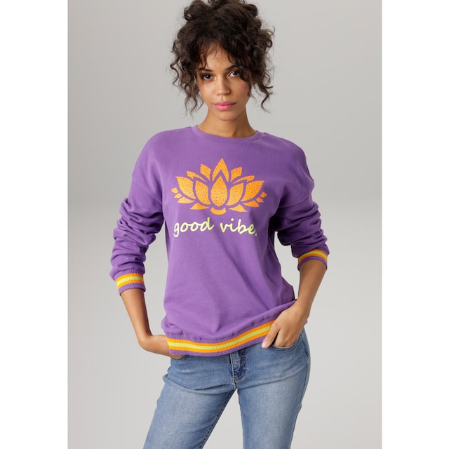 Aniston CASUAL Sweatshirt, Frontdruck mit abstrakter Seerose und Schriftzug  für kaufen | BAUR