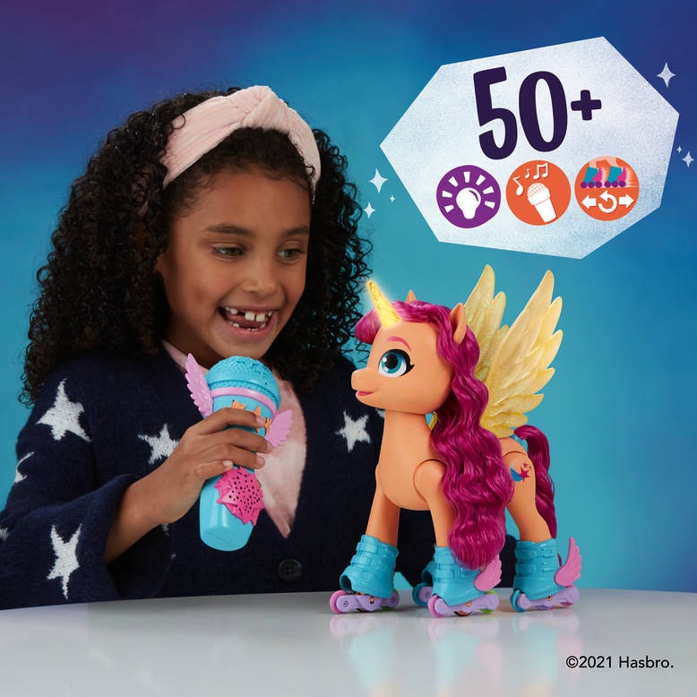 Hasbro Spielfigur »My Little Pony, A New Generation - Sing- und Skatespaß Sunny Starscout«, mit Sound, leuchtendem Horn und bewegl. Flügeln