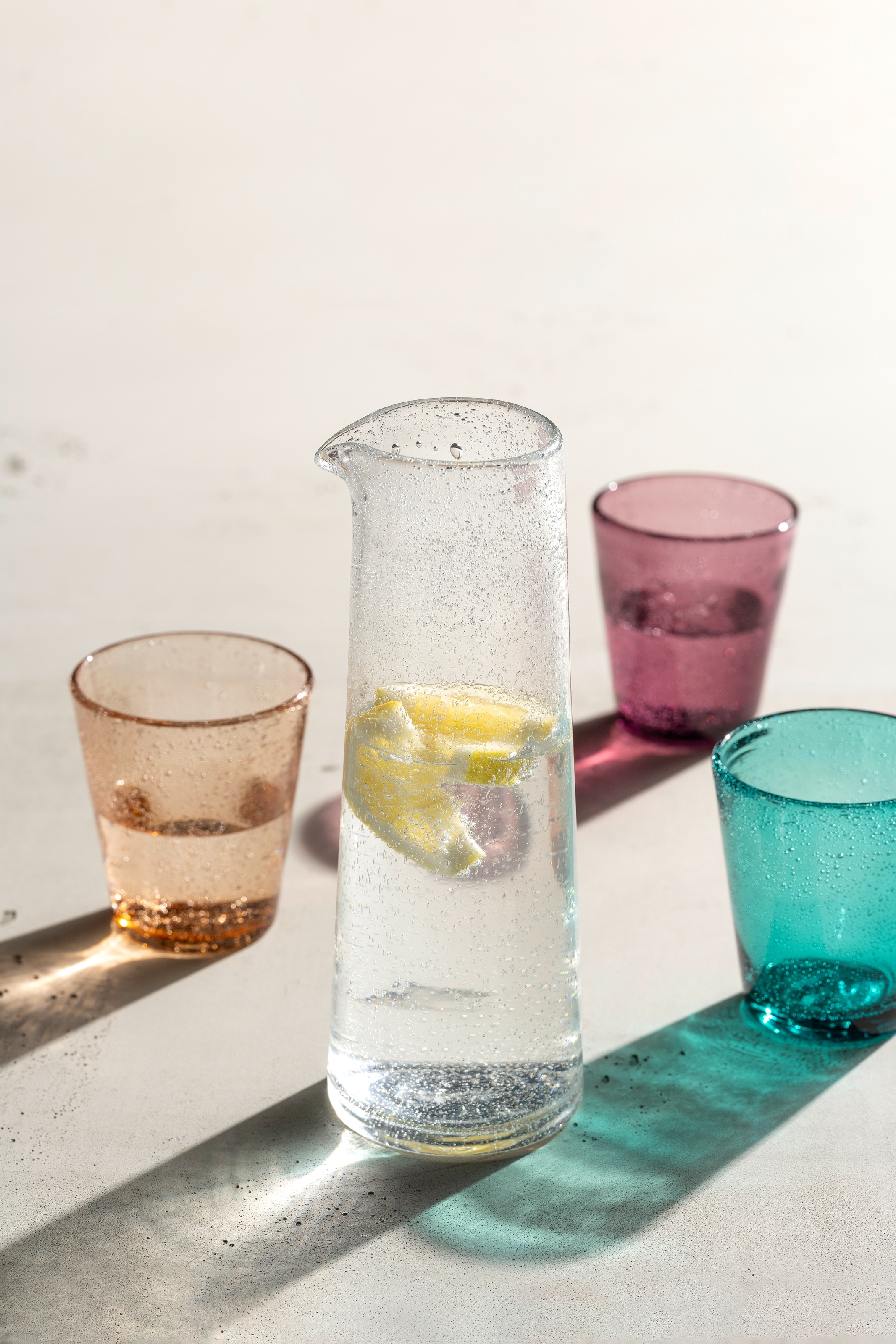 LEONARDO Wasserkrug »BURANO, Krug, 900 ml« aus Schaumglas, in konischer Form, spülmaschinengeeignet