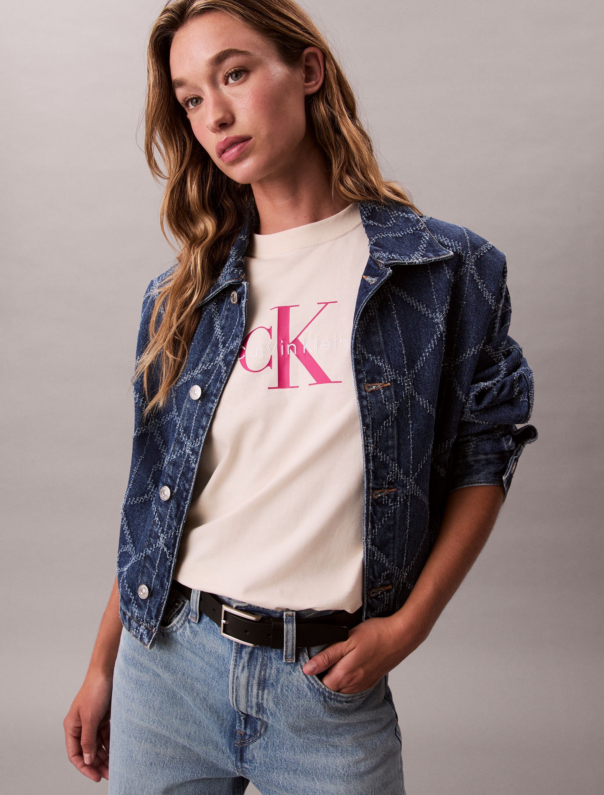 Calvin Klein Jeans T-Shirt "HERO SS CLASSIC MONOLOGO CNECK T" Rundhalsaussc günstig online kaufen