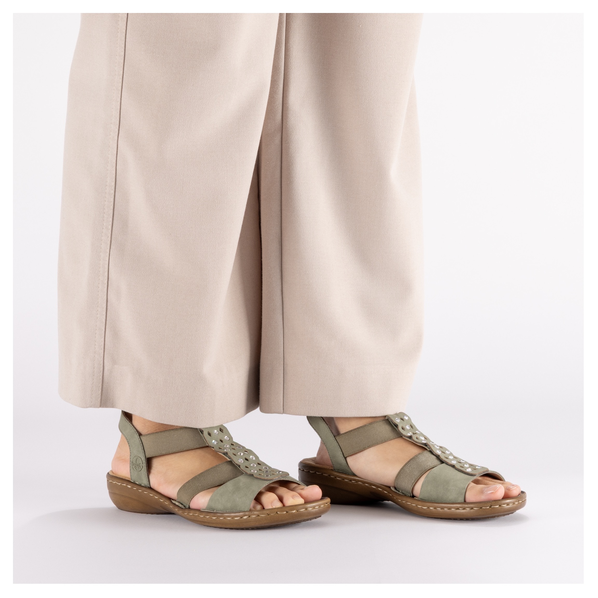 Rieker Sandale  Sommerschuh, Schlupfschuh mit Gummizug für guten Sitz