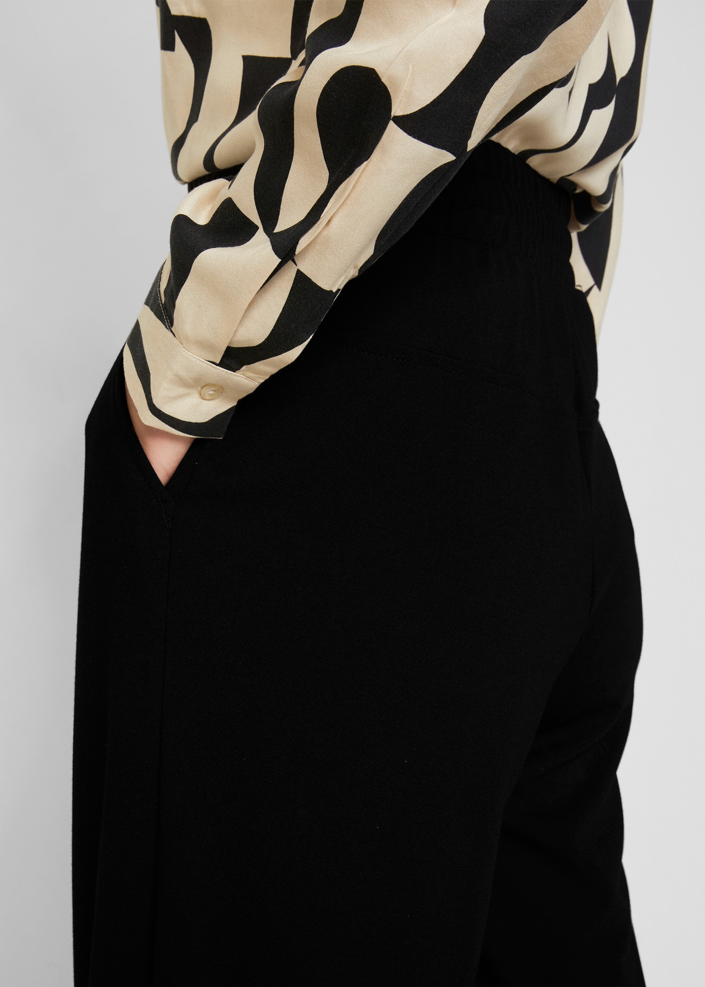bonprix Marlene-Hose  aus Jersey, Loose Fit, festlicher Stil