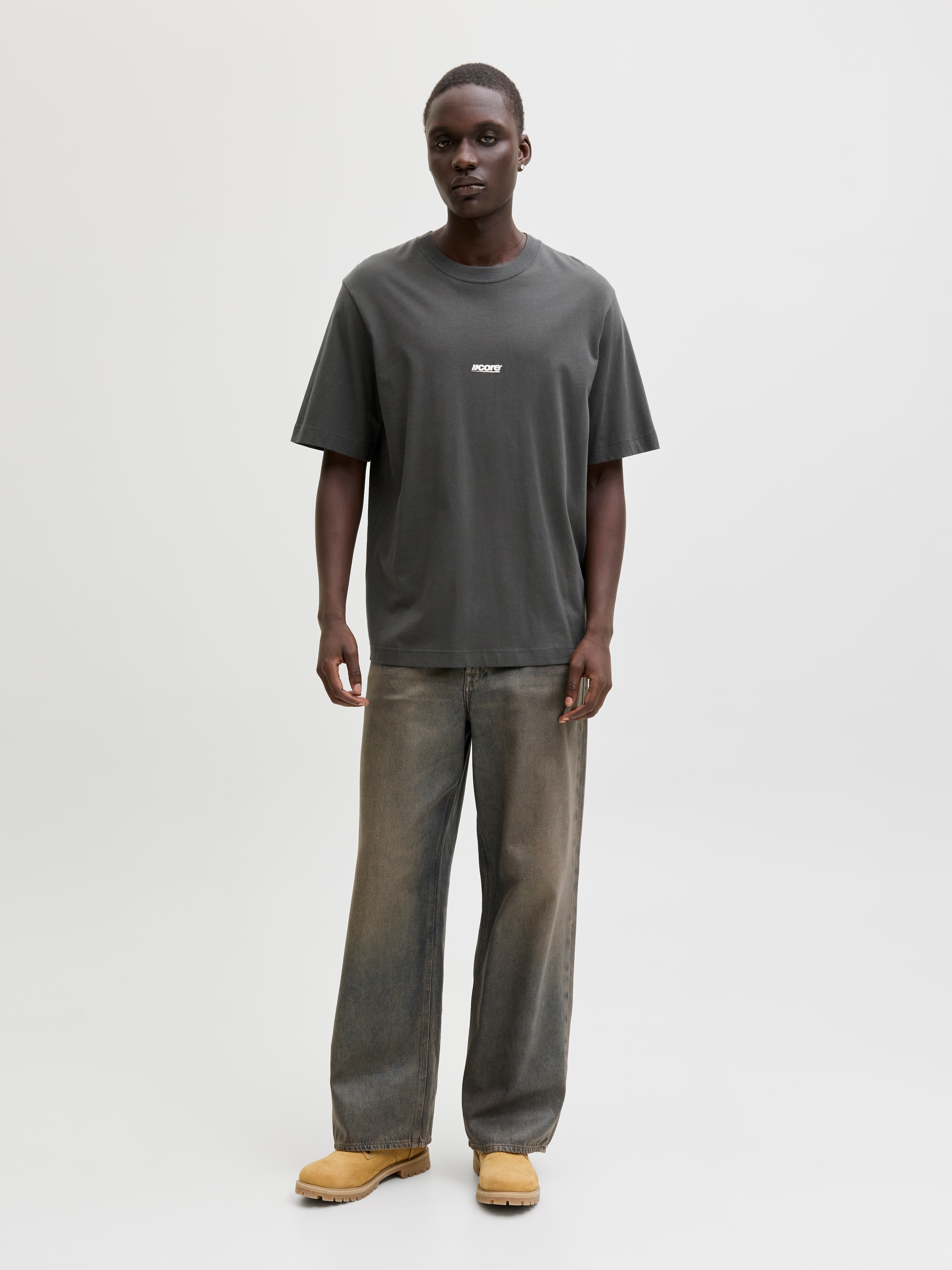 Jack & Jones T-Shirt »JCOCLUB BACK TEXT PRNT TEE SS CREW SN« mit Print