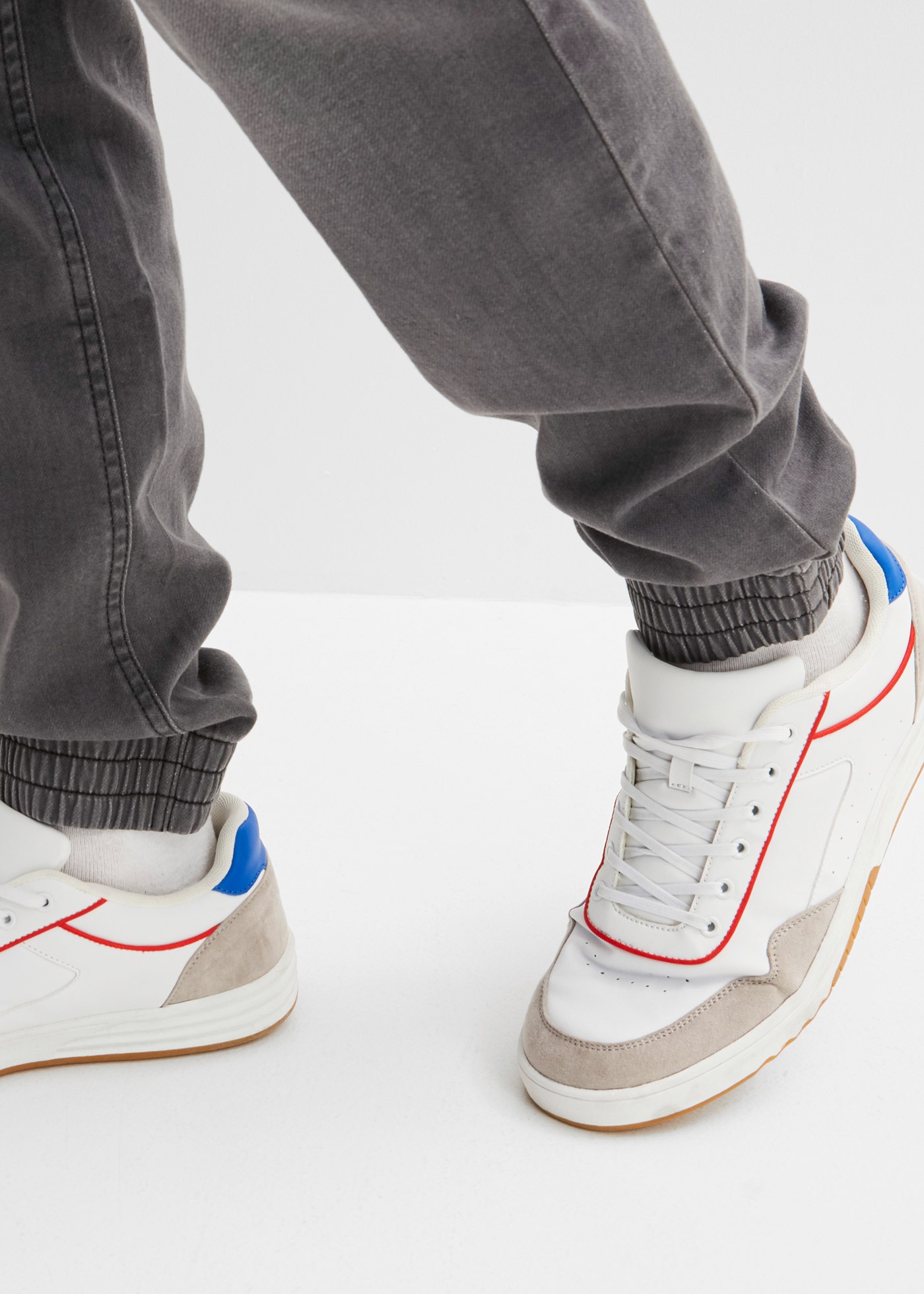 Thumbnail - bonprix Jogg Pants "Regular Fit Jeans-Jogger mit Komfortbund, Straight", Regular Fit Jeans-Jogger mit Komfortbund, Strai...